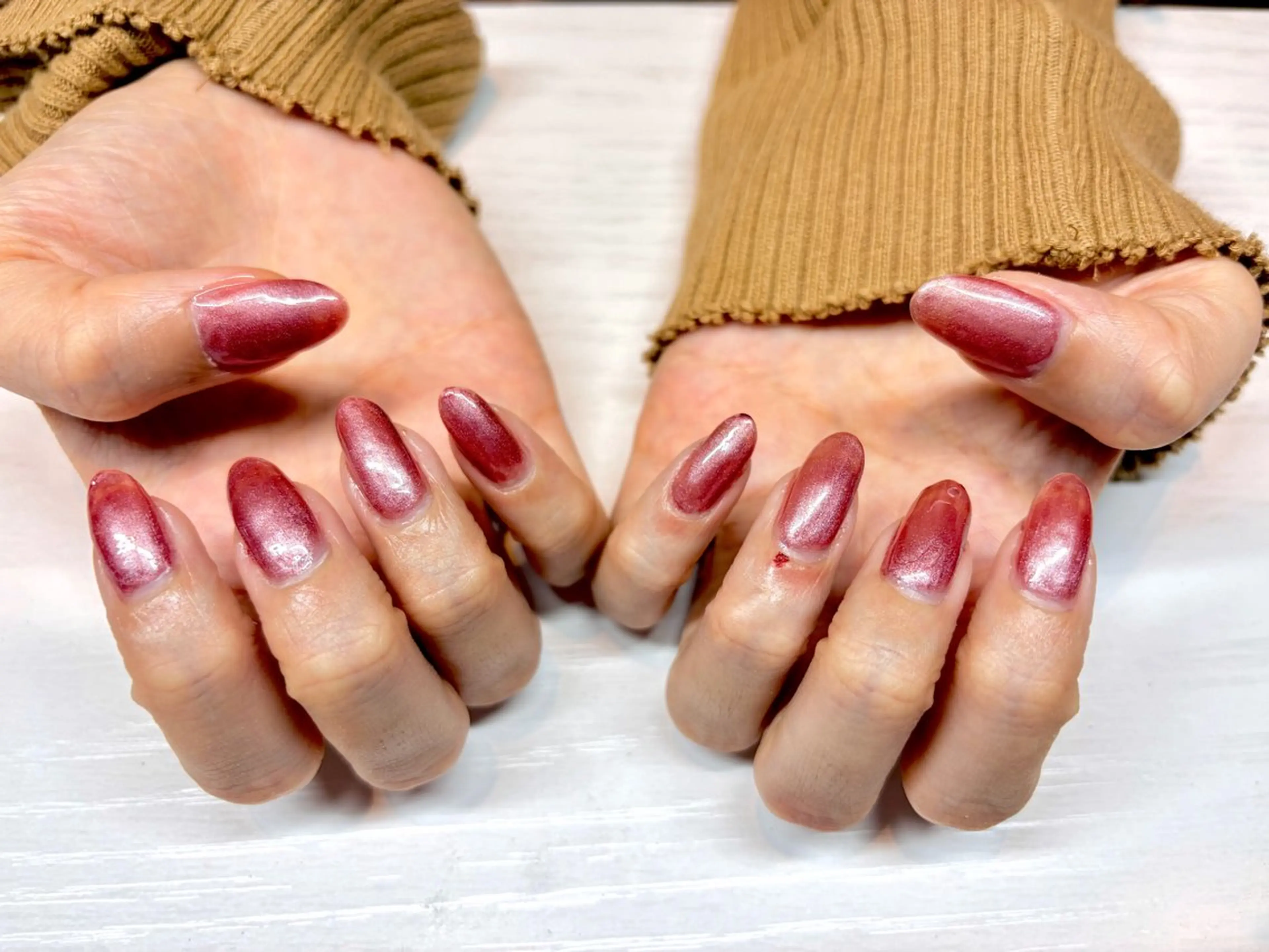 ネイル マグネットネイル ピンク ハンドネイル 杉森 蘭琉のネイルデザイン