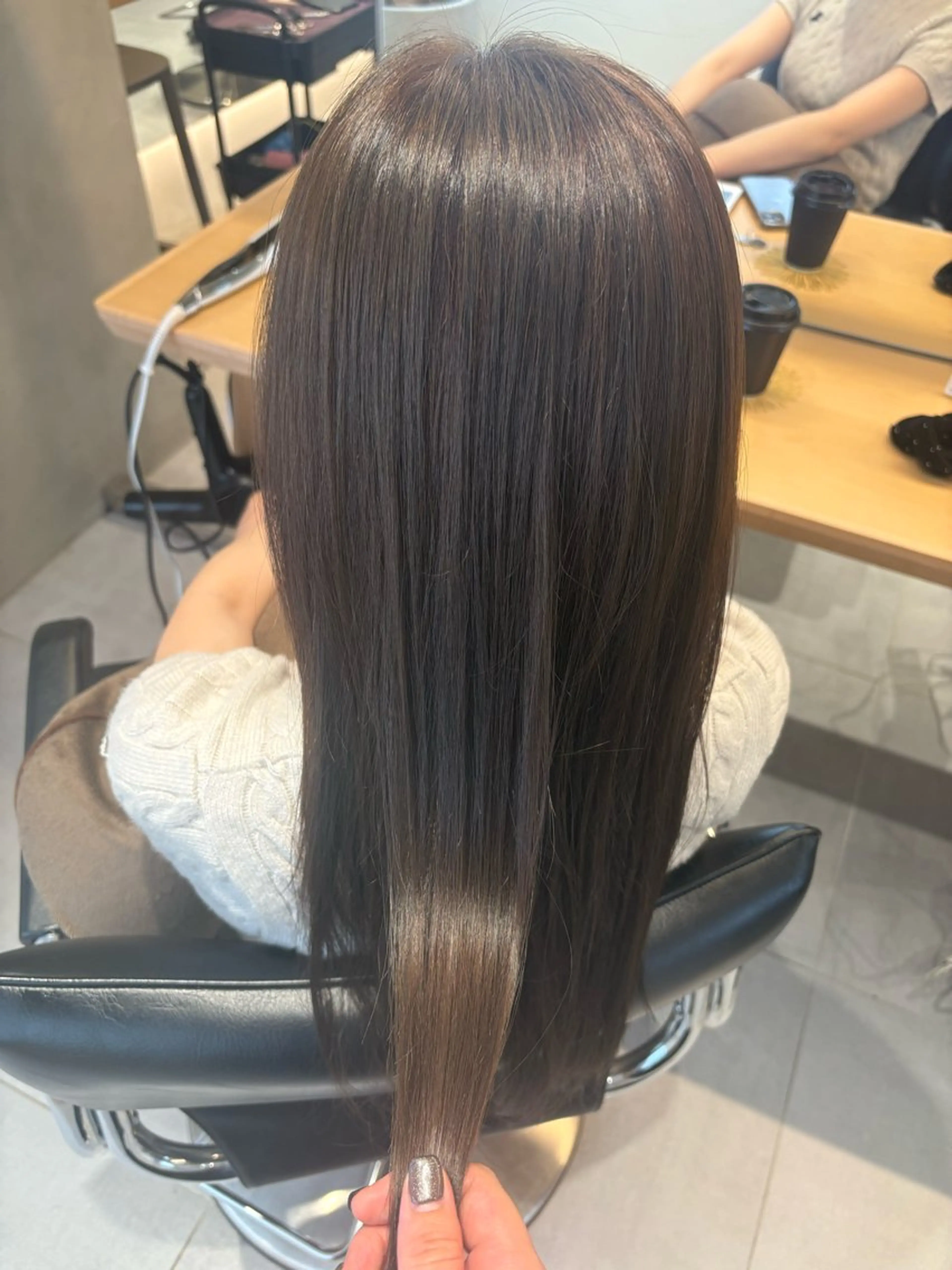 ロング カラー 透明感カラー グレージュ オリーブグレージュ オリーブグレー ヘアカラー トリートメント 🌷花音🌷メンズ /艶カラー/Wカラーのヘアスタイル