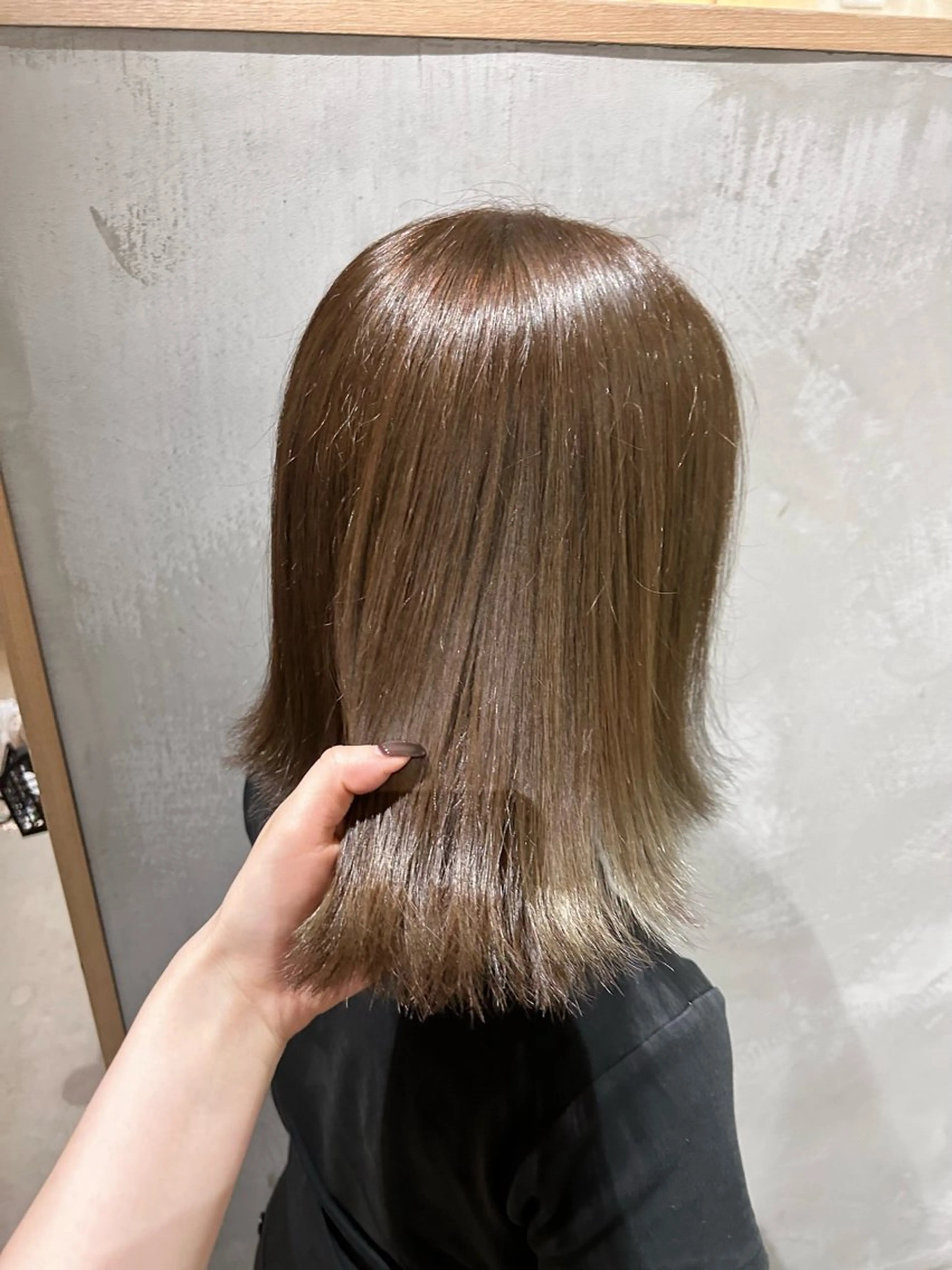 ミディアム カラー 透明感カラー 瀬川 夏緒のヘアスタイル