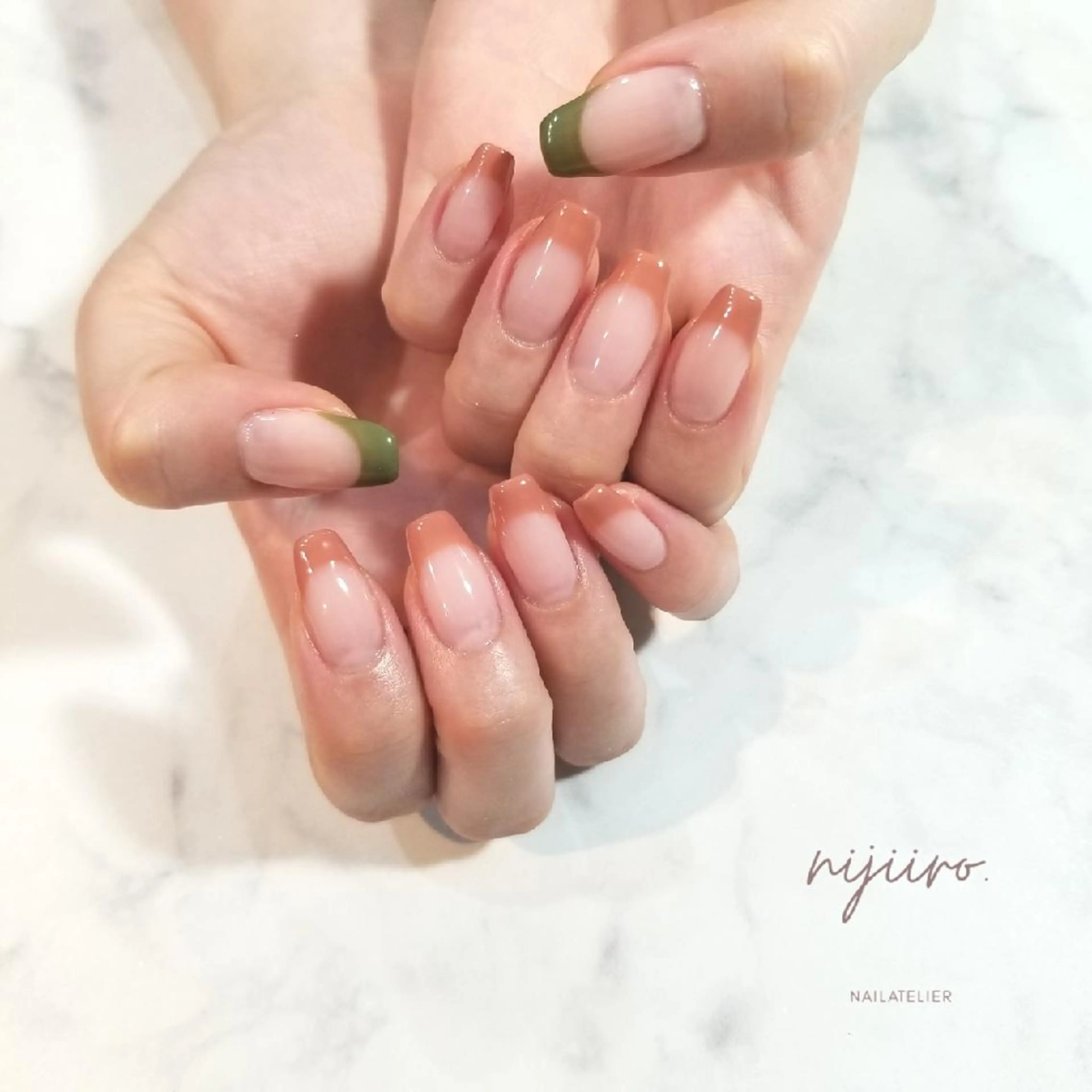 ネイル フレンチネイル ハンドネイル nijiiro🌈 サトウのネイルデザイン