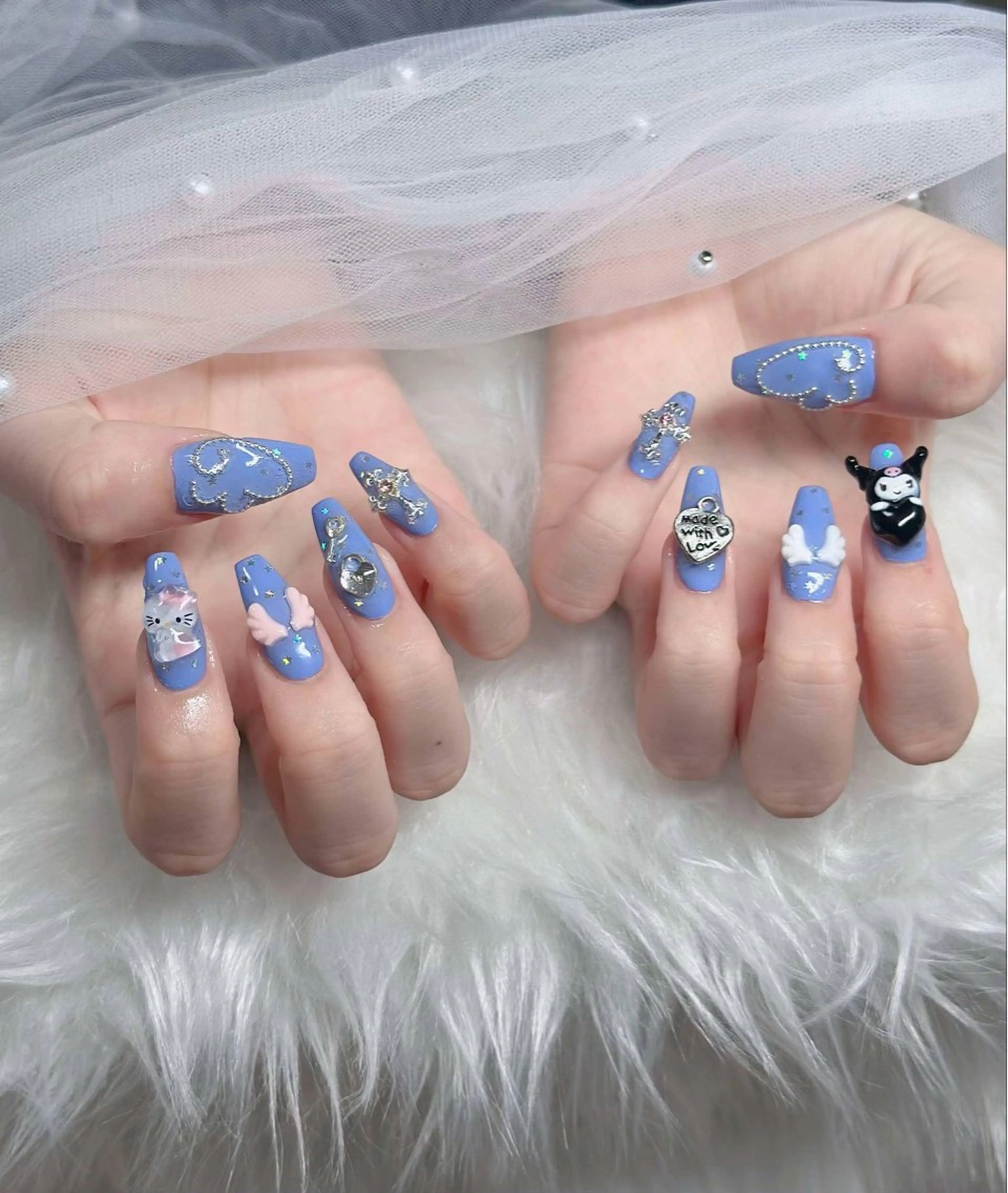 ネイル オーロラネイル フレンチネイル ジェルネイル ハロウィン キラキラネイル H.baby Nail Salonのネイルデザイン