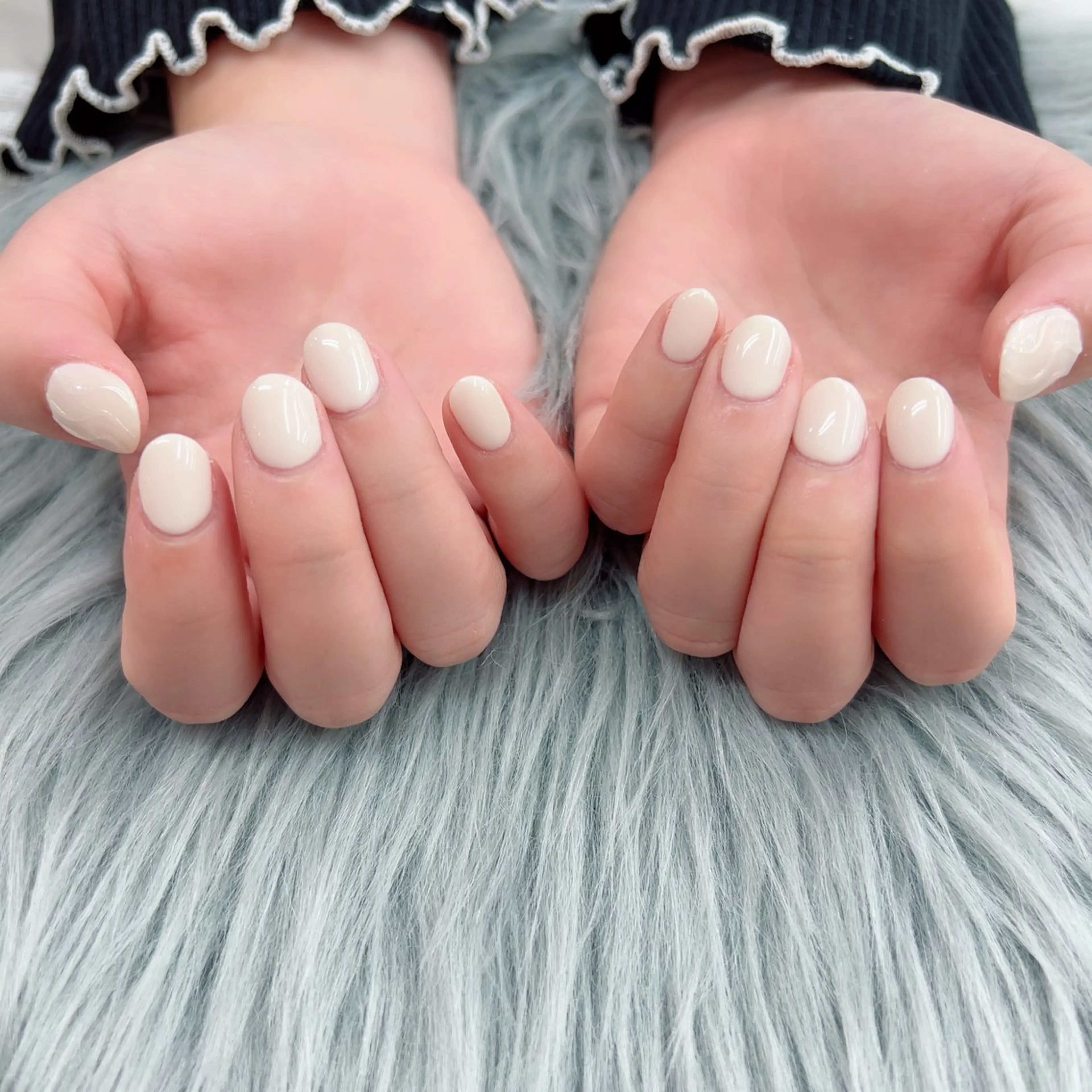 ネイル ホワイト 冬ネイル ハンドネイル Bianca立川店 saitoのネイルデザイン