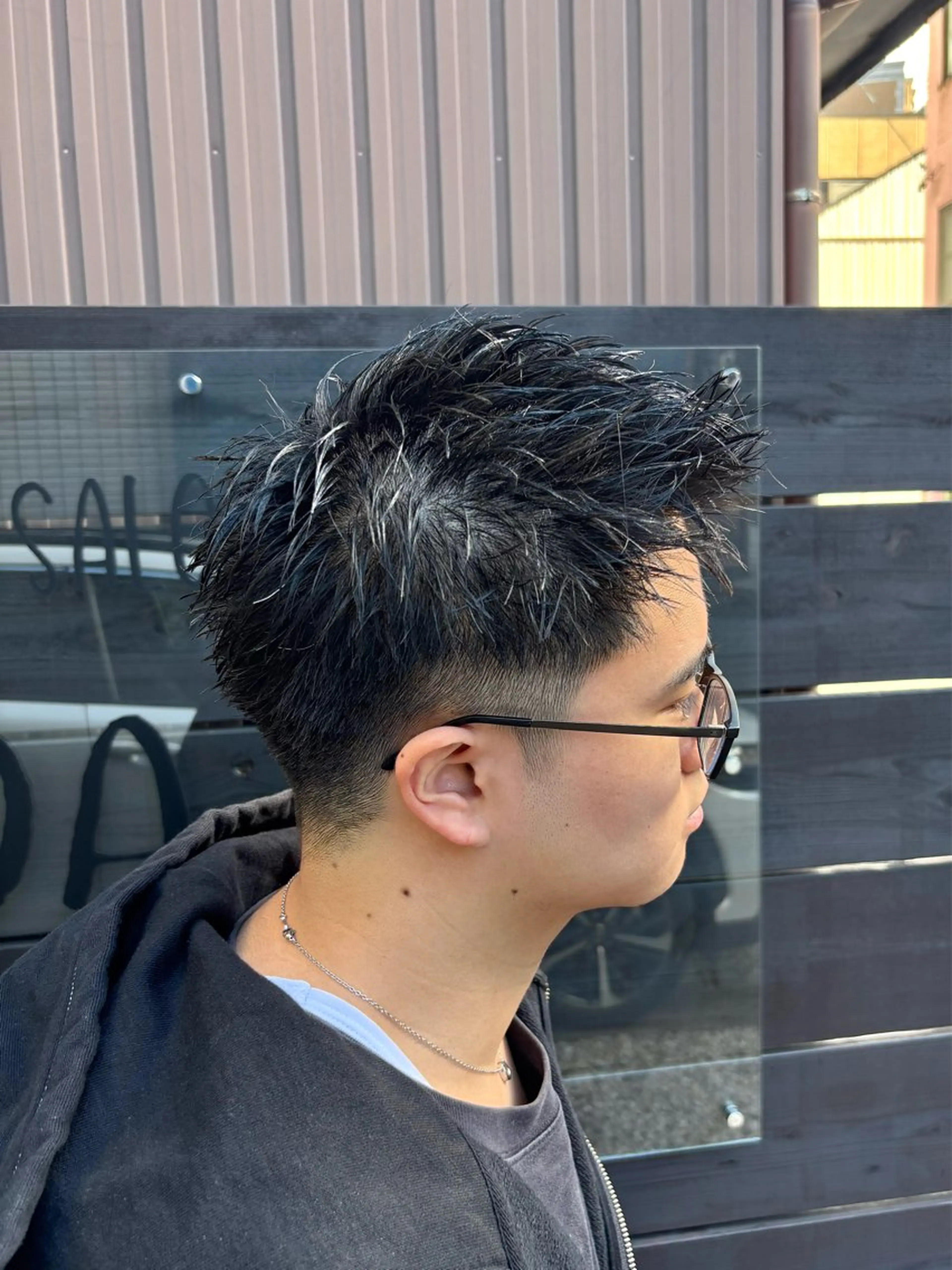 メンズ メンズショート スパイキーショート カット RAIA💎ケア ブリーチ＆パーマ💎のヘアスタイル