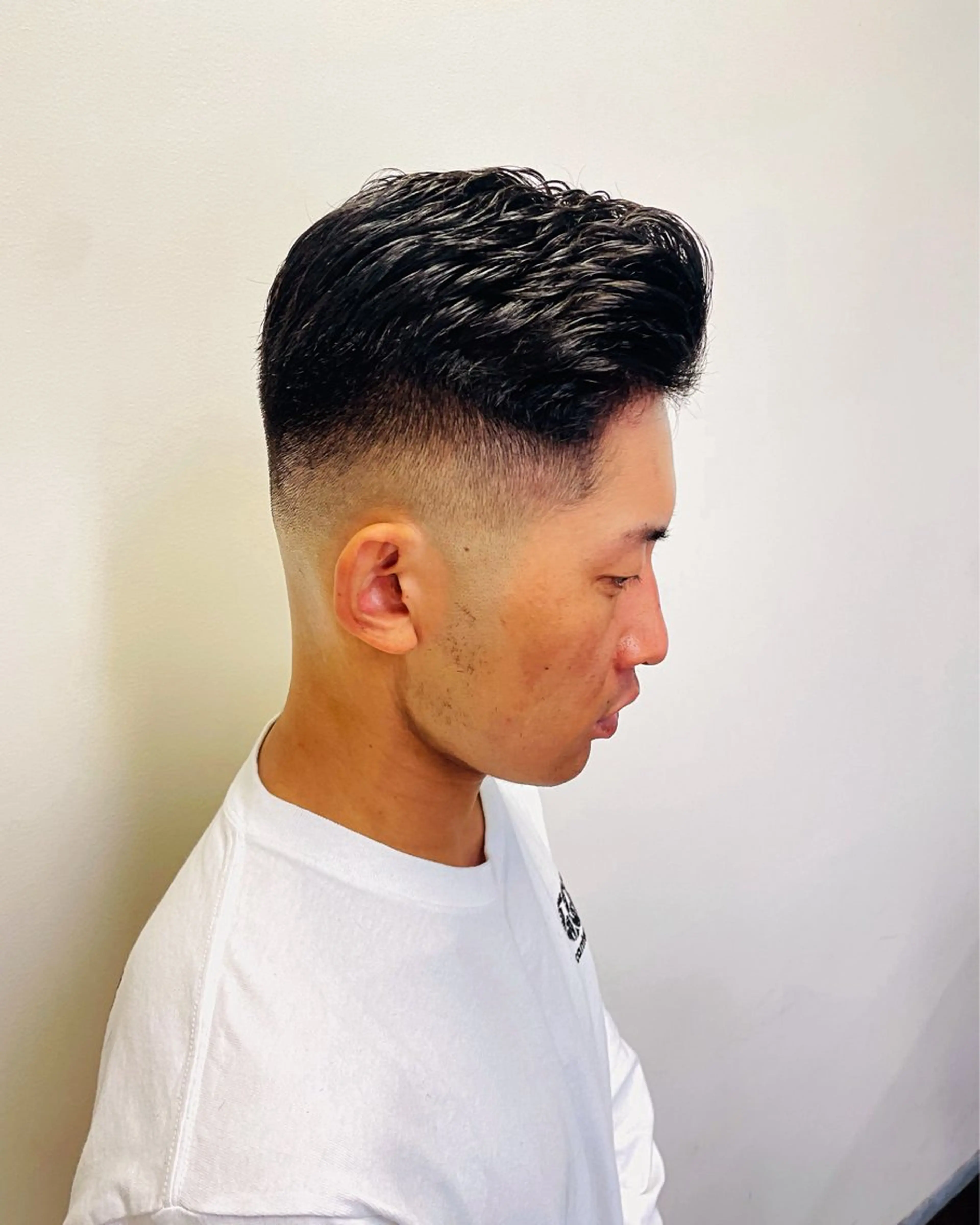 ショート 岡本 佳久のヘアスタイル