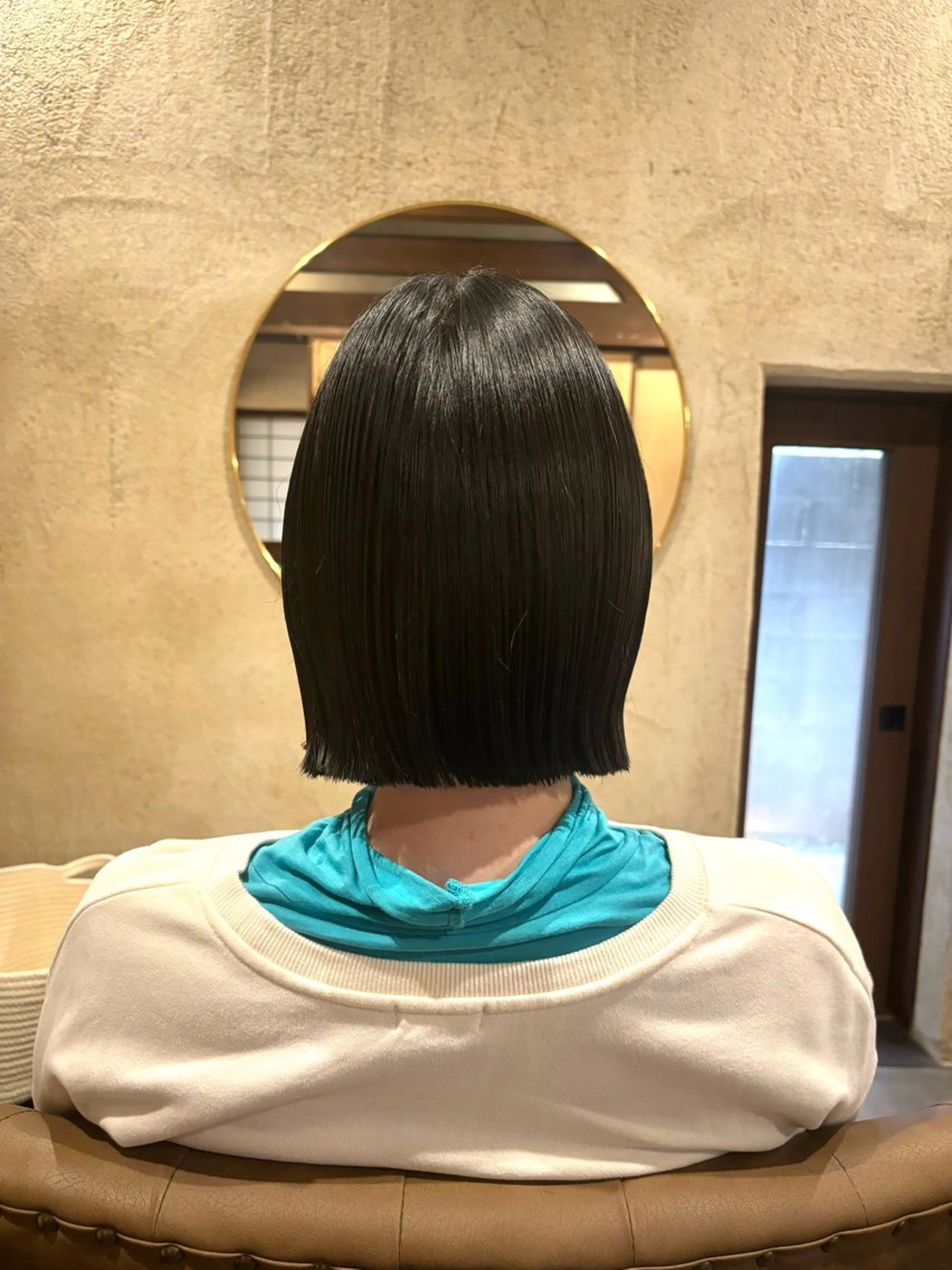 ミディアム 岩瀬 瑠璃子のヘアスタイル