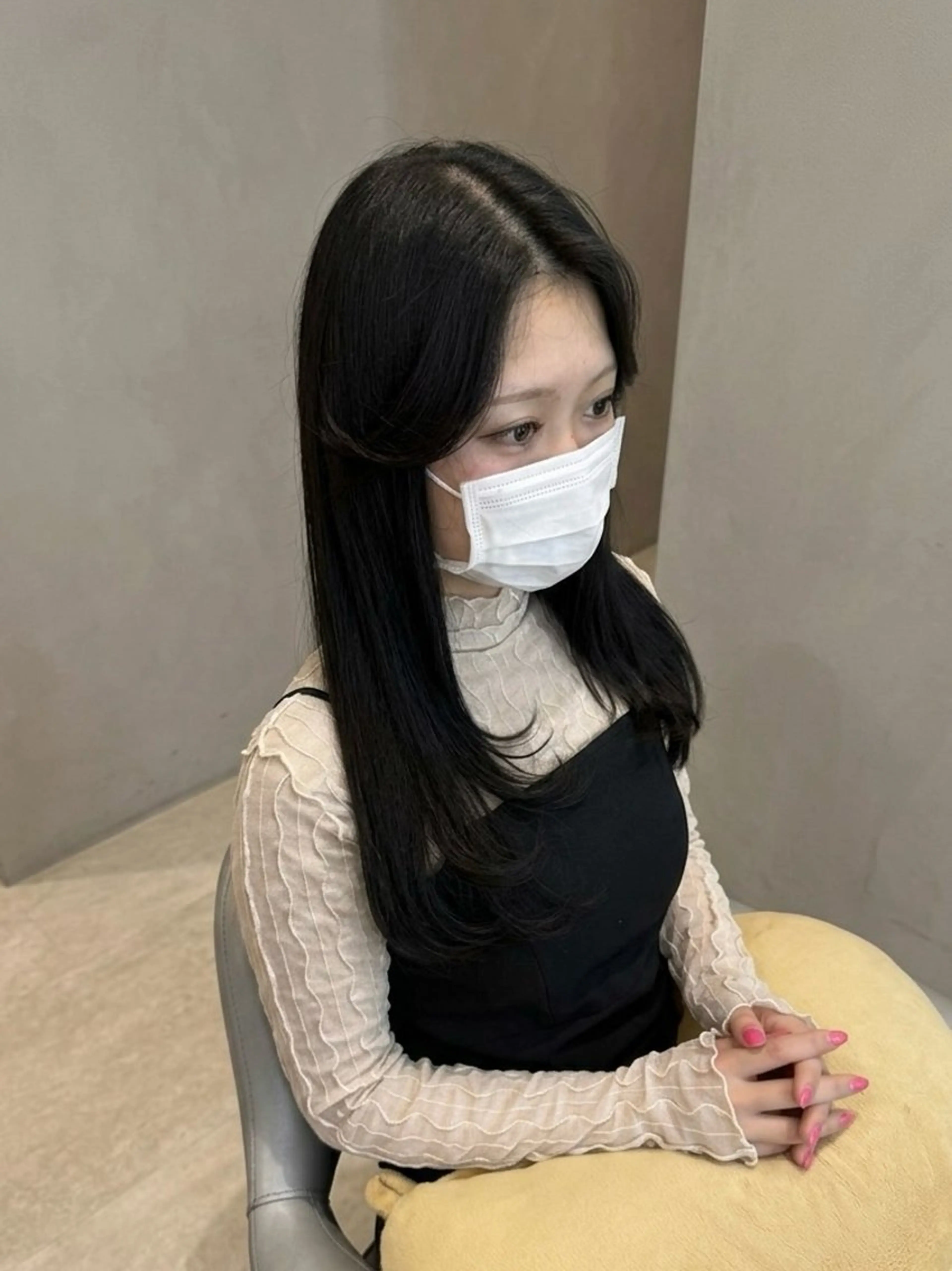 ロング 顔まわりレイヤー レイヤーカット カット ヘアカラー レイヤー職人・ 似合せ美容師そうまのヘアスタイル