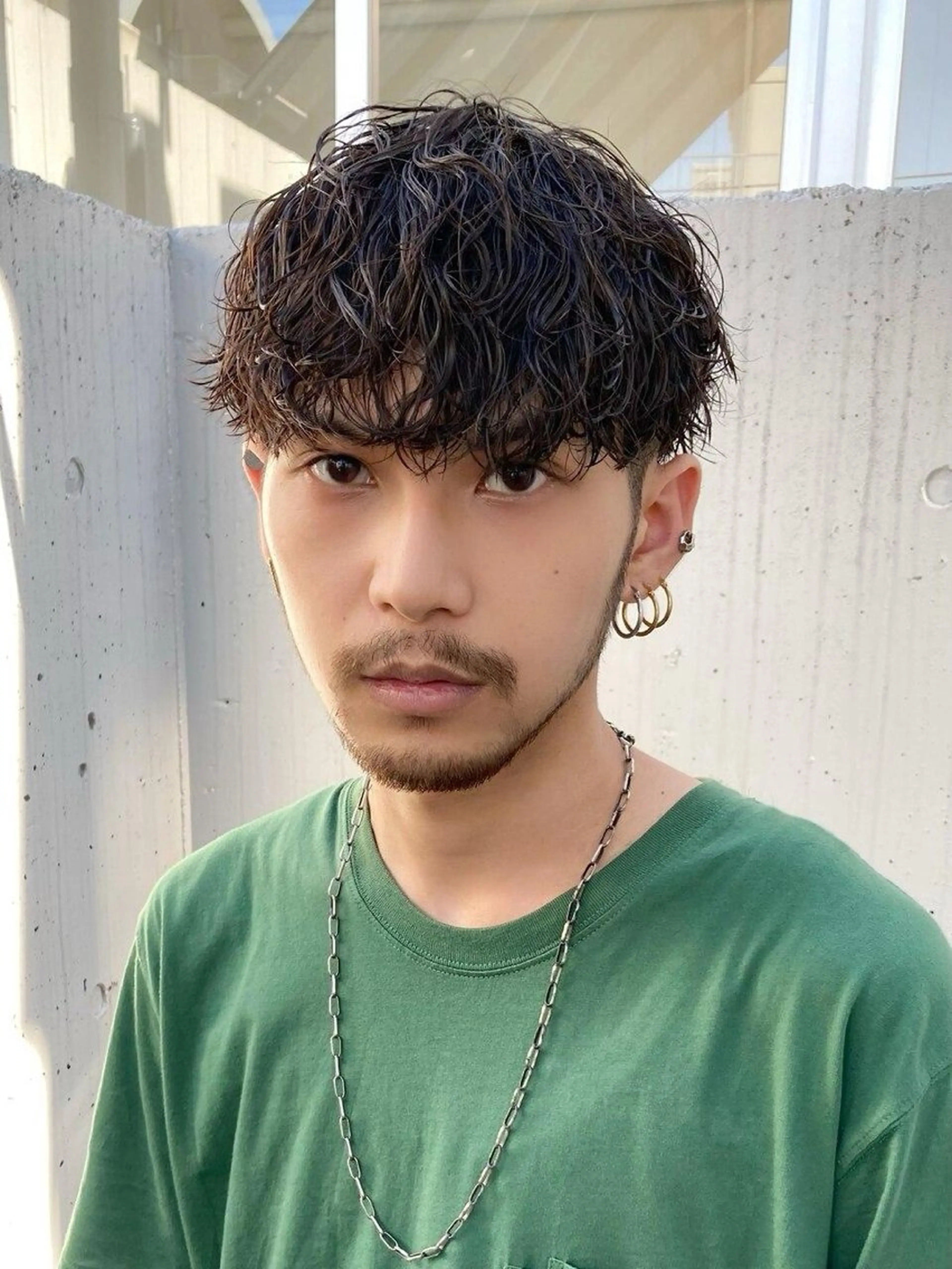 ショート パーマ メンズ センターパート コンマヘア フェードカット カルマパーマ マッシュ 11.12月限定割引 fifth前比嘉💥のヘアスタイル