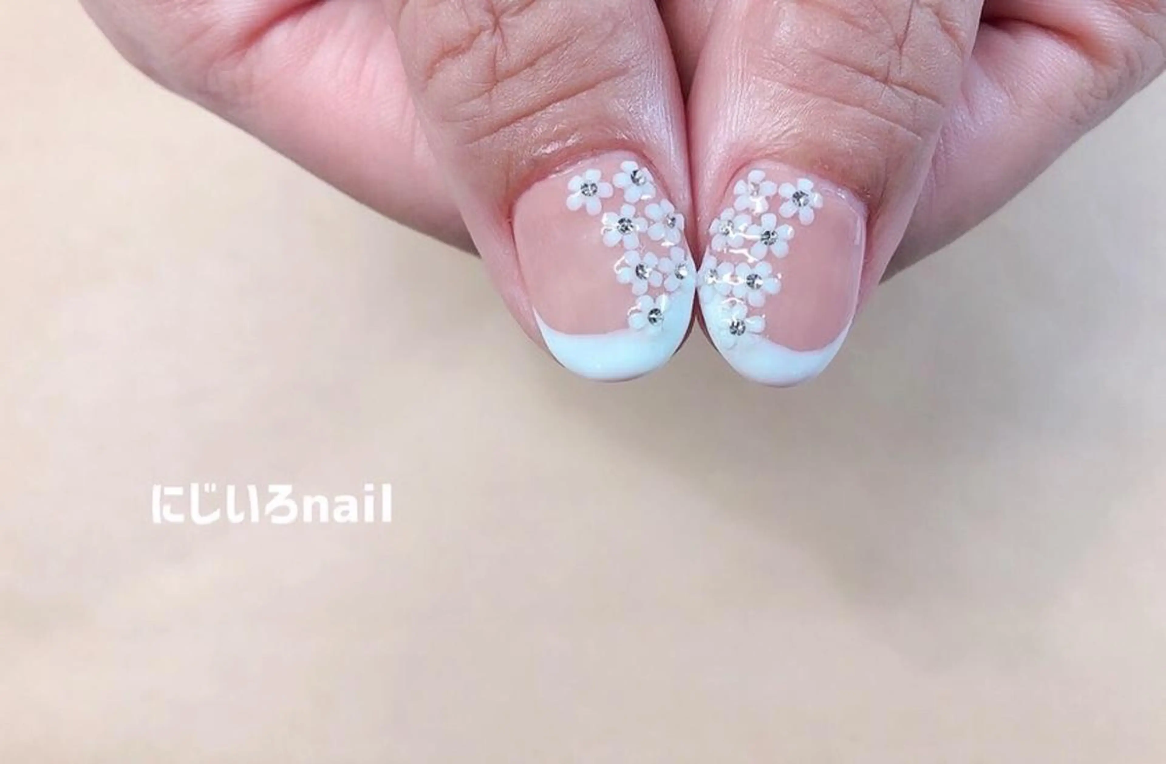 ネイル にじいろ nailのネイルデザイン
