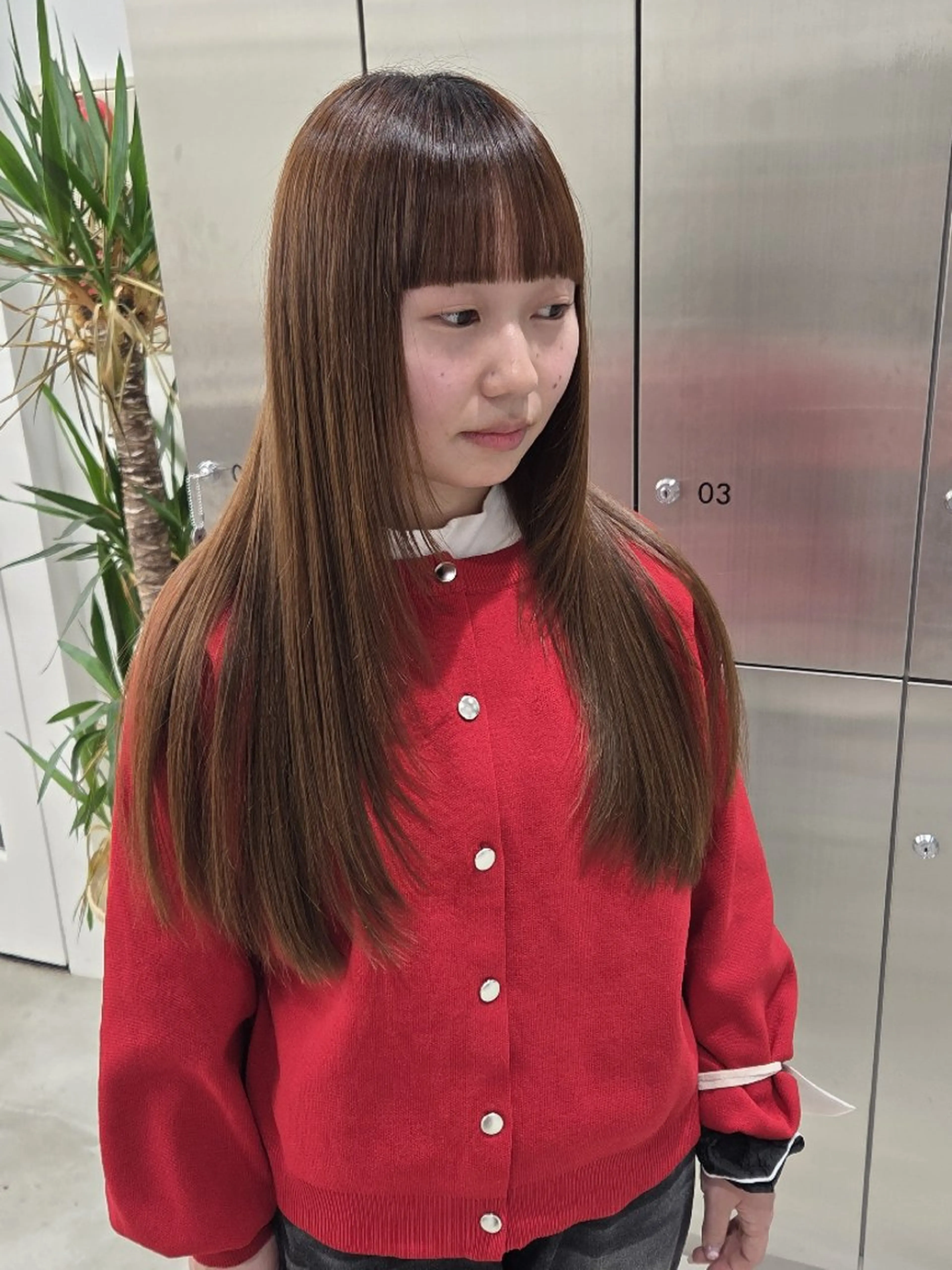 ロング くびれヘア エギョモリ 顔まわりレイヤー 顔周りカット ハッシュカット カット ヘアカラー トリートメント YOKUTO/今日 ⭕️ブリーチパーマのヘアスタイル