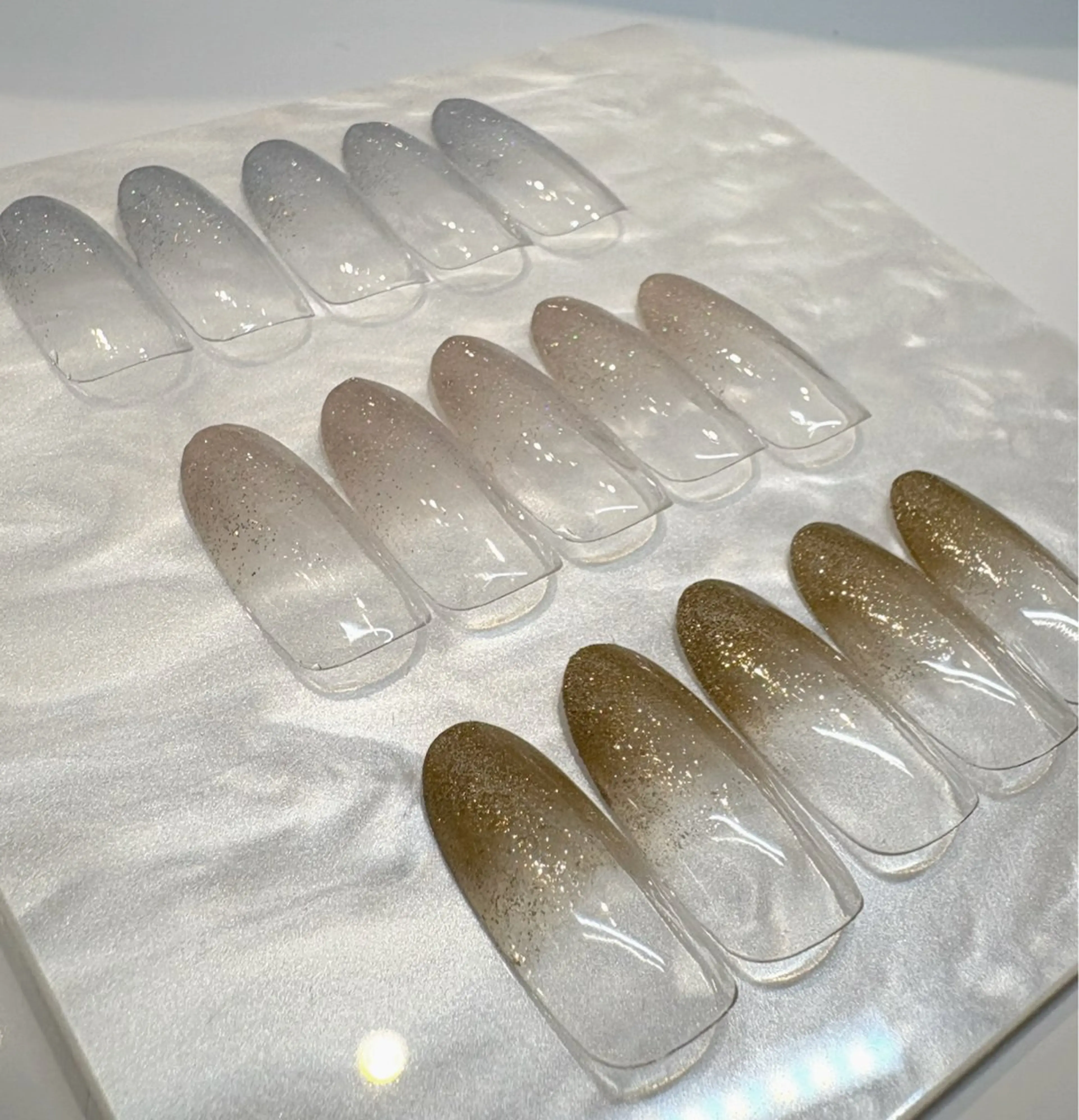 ネイル グラデーション ラメ(グリッター) ラメグラデーション オフィスネイル Aria nail 💅のネイルデザイン