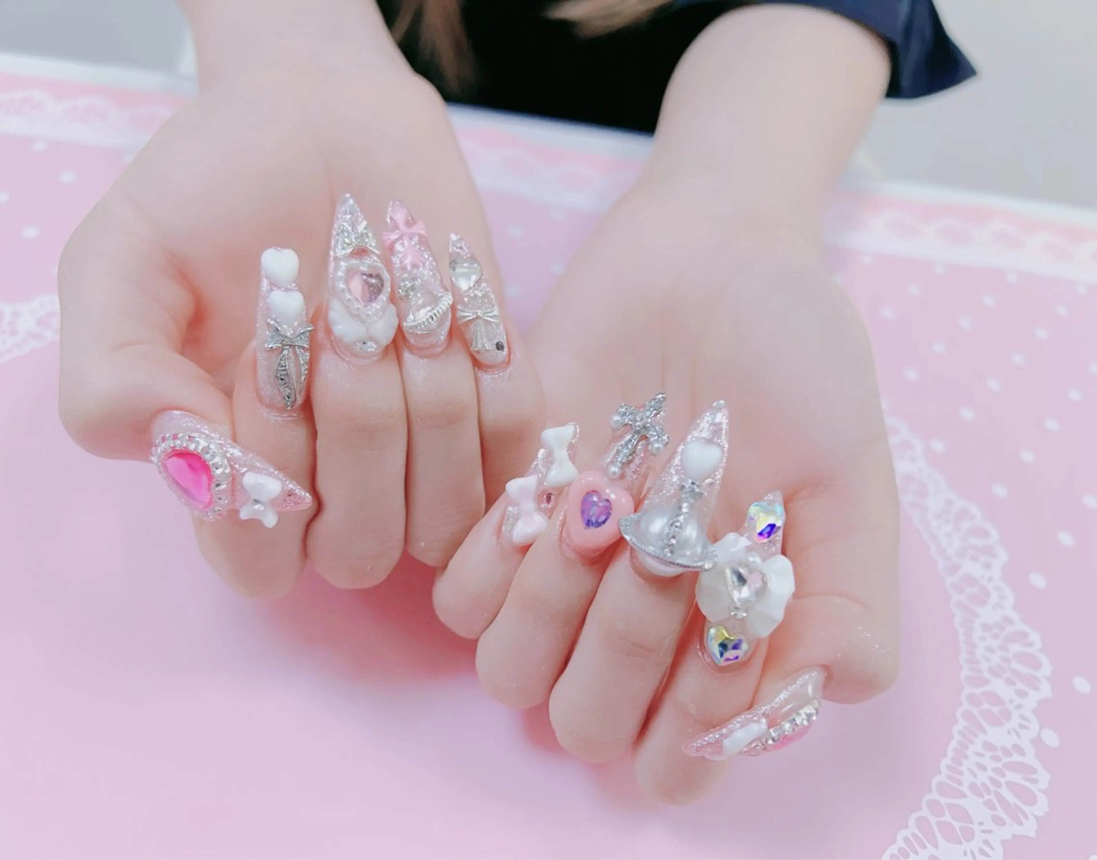 ネイル はぴねす所属・横浜 美夢のネイルデザイン