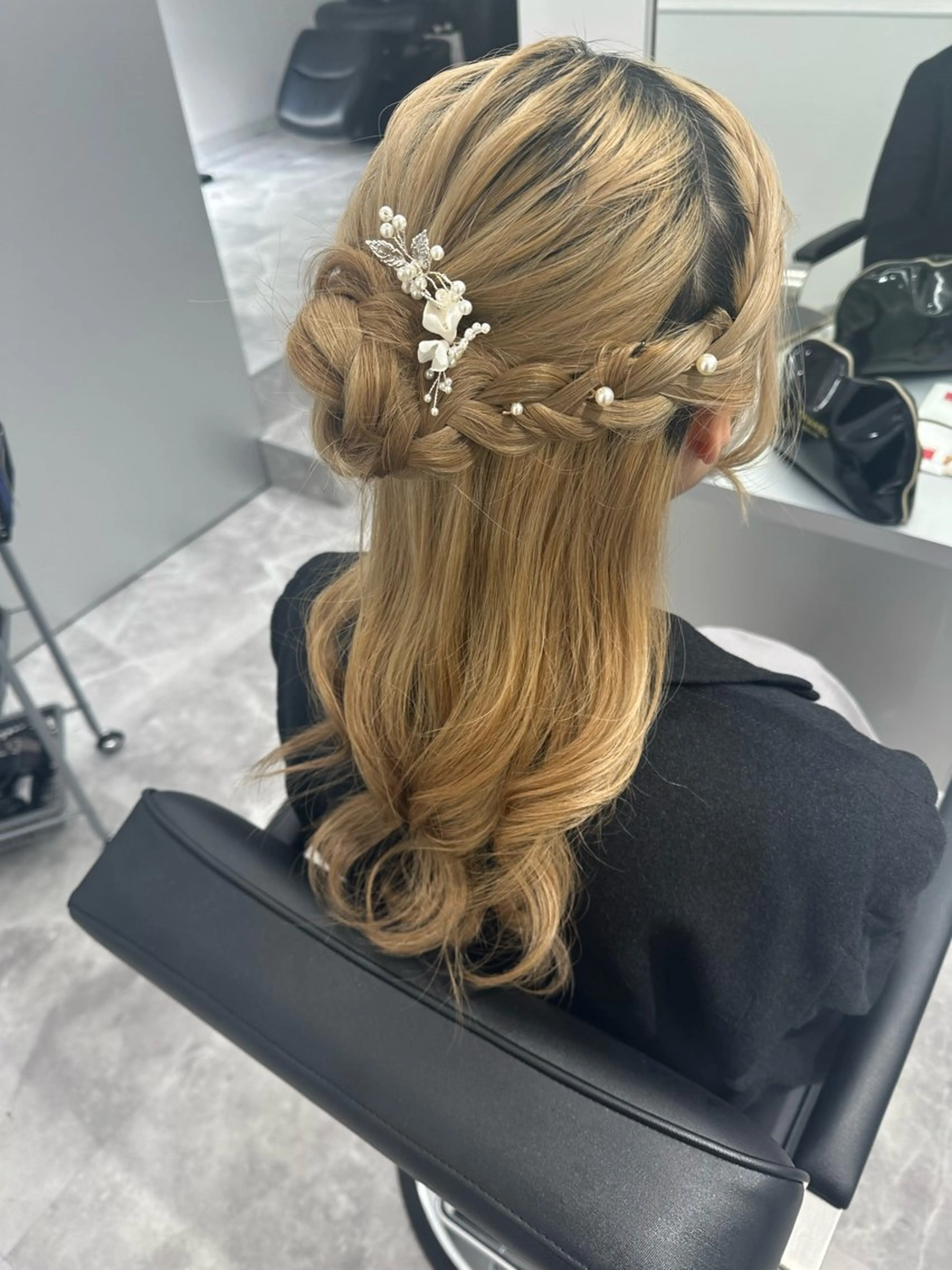 ロング ヘアアレンジ ハーフアップ お団子ヘア 似合わせカット ヘアセット 💜髪質改善推し💜 Sein.せりのヘアスタイル