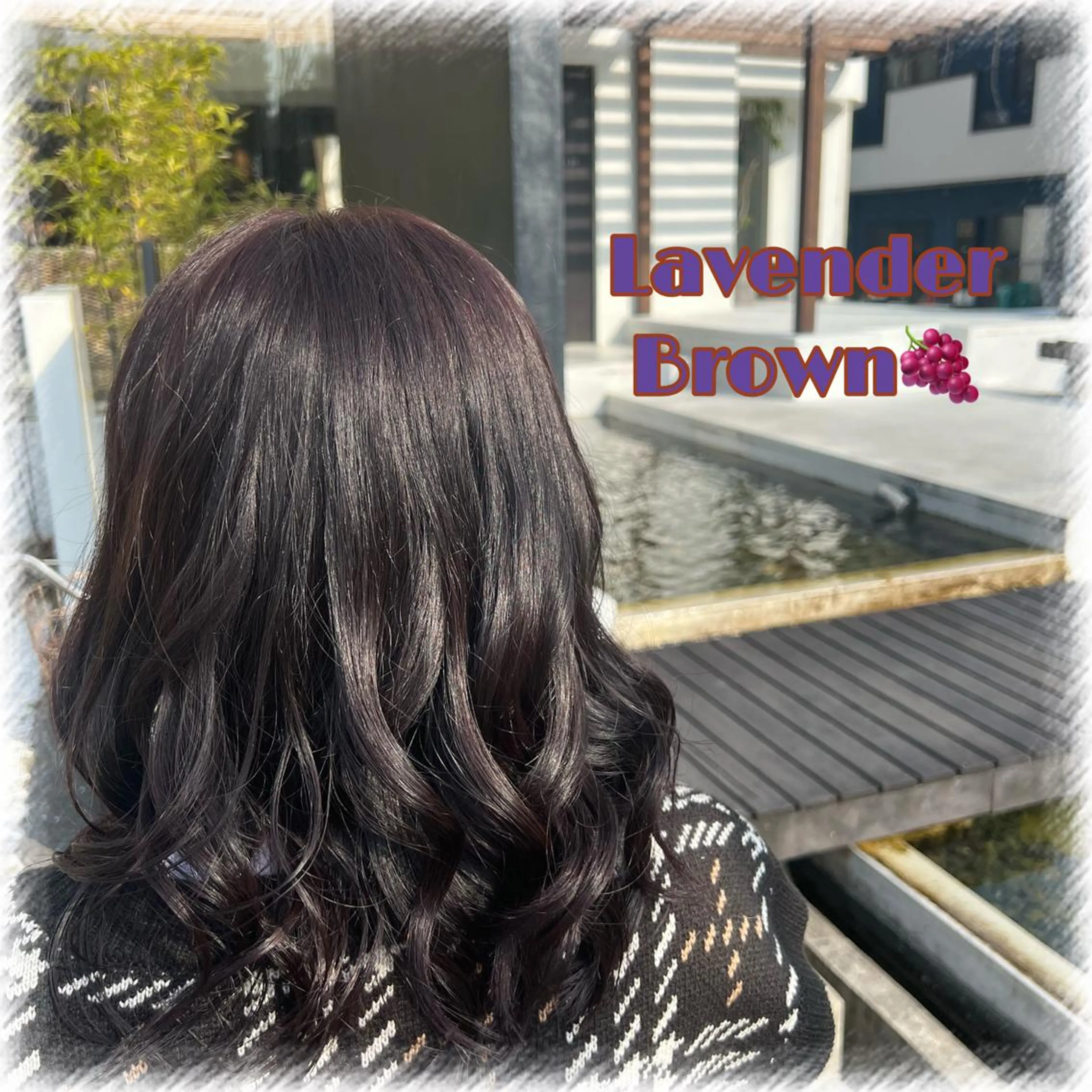 セミロング カラー 岡本 絢香のヘアスタイル