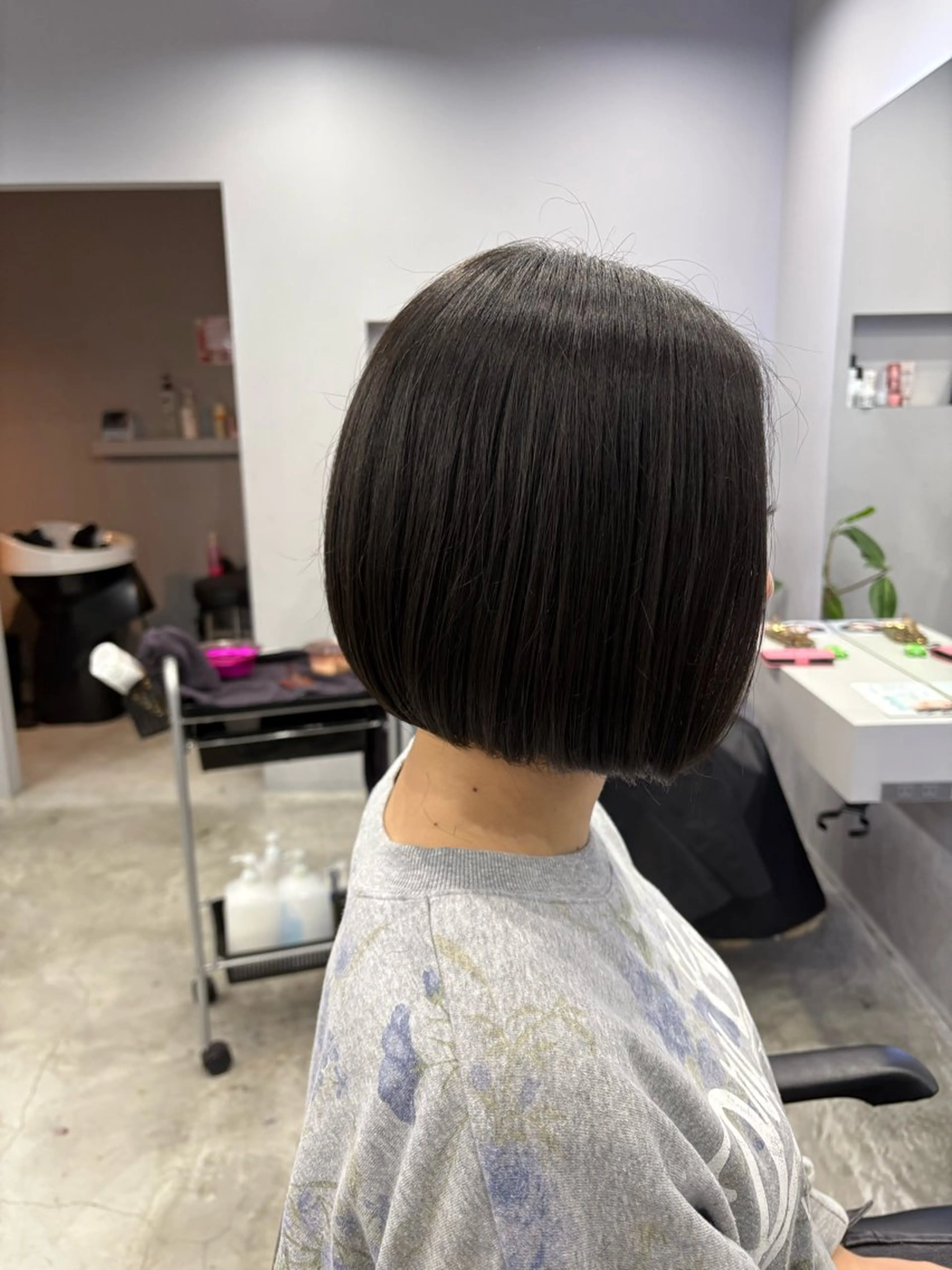 ミディアム 南桑 由芽のヘアスタイル