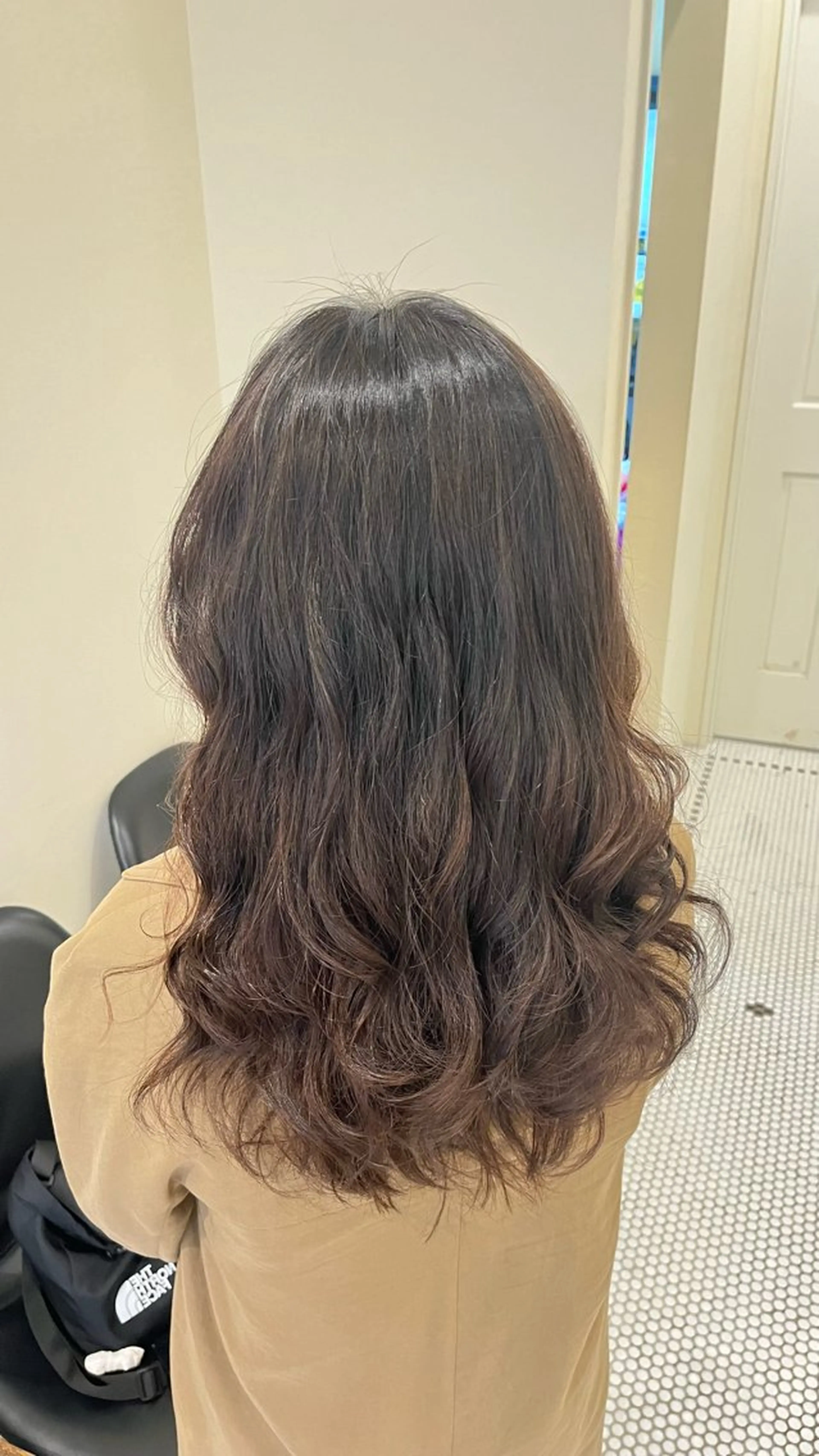 パーマ マアヤ/ハイトーン /ハイレイヤーのヘアスタイル