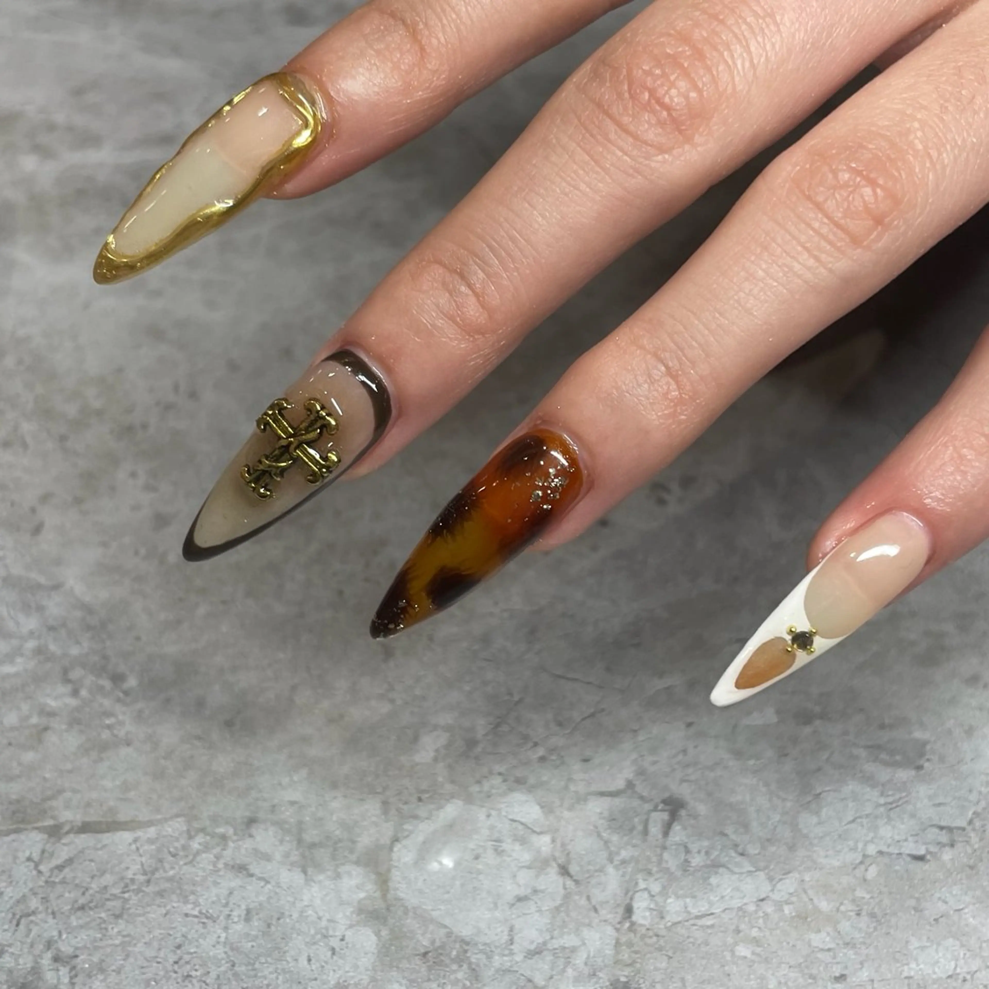ネイル ハンドネイル IROHA NAIL Kurumi🪽🫧のネイルデザイン