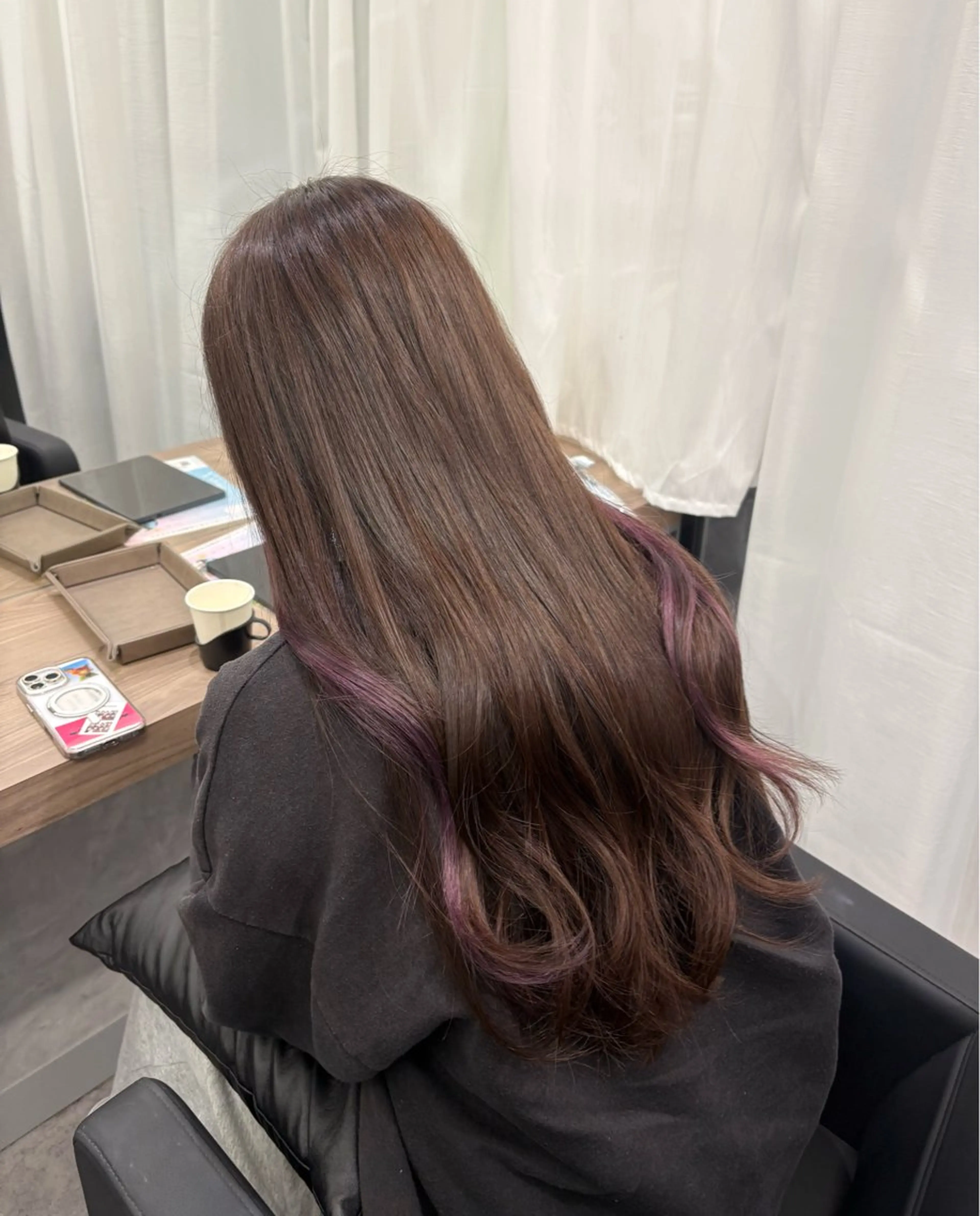 ロング カラー ヘアカラー COCO .のヘアスタイル