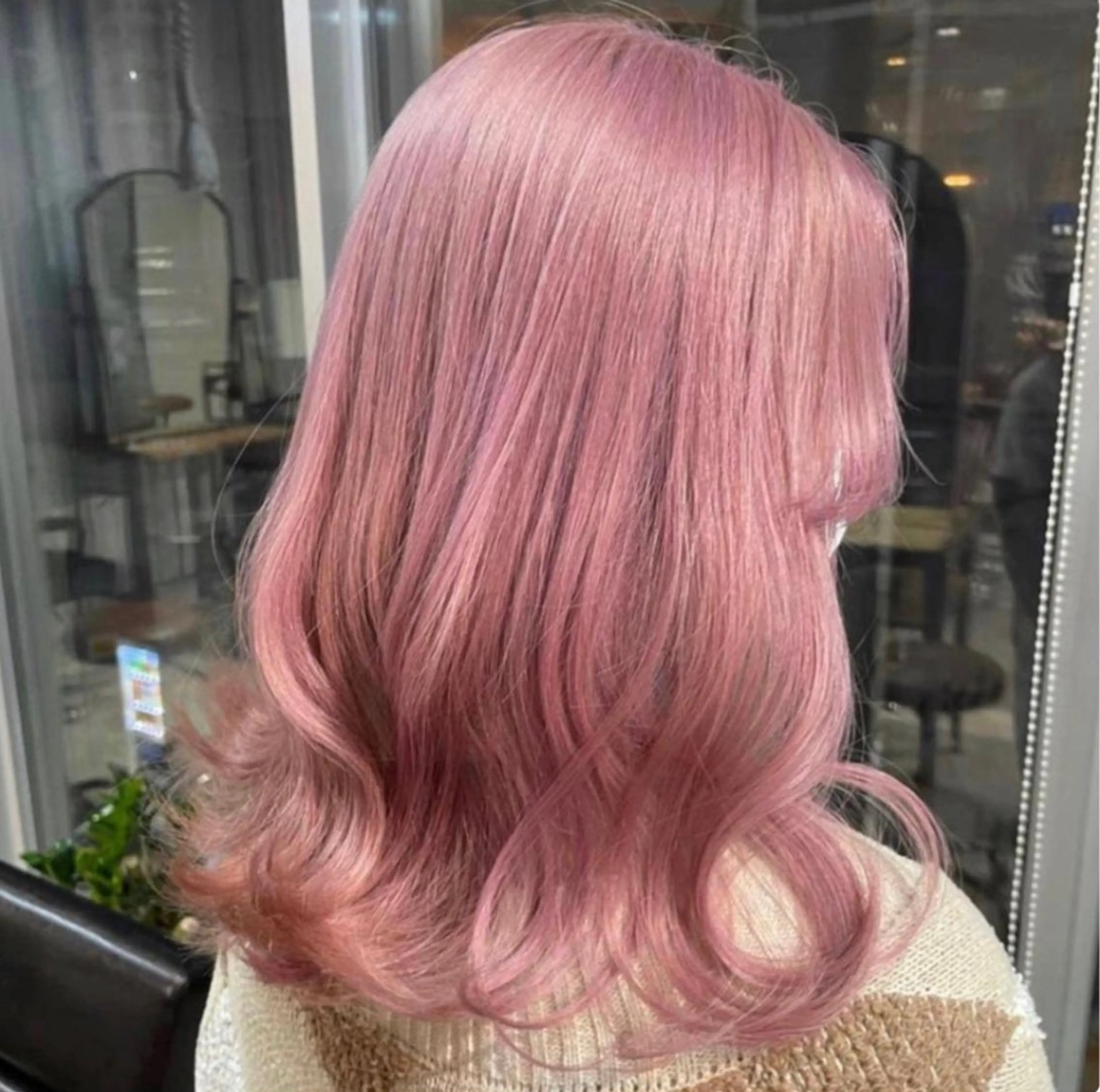 ミディアム カラー ヘアカラー 🌹TikTok４万 ﾌｫﾛﾜｰ🌹AKIのヘアスタイル