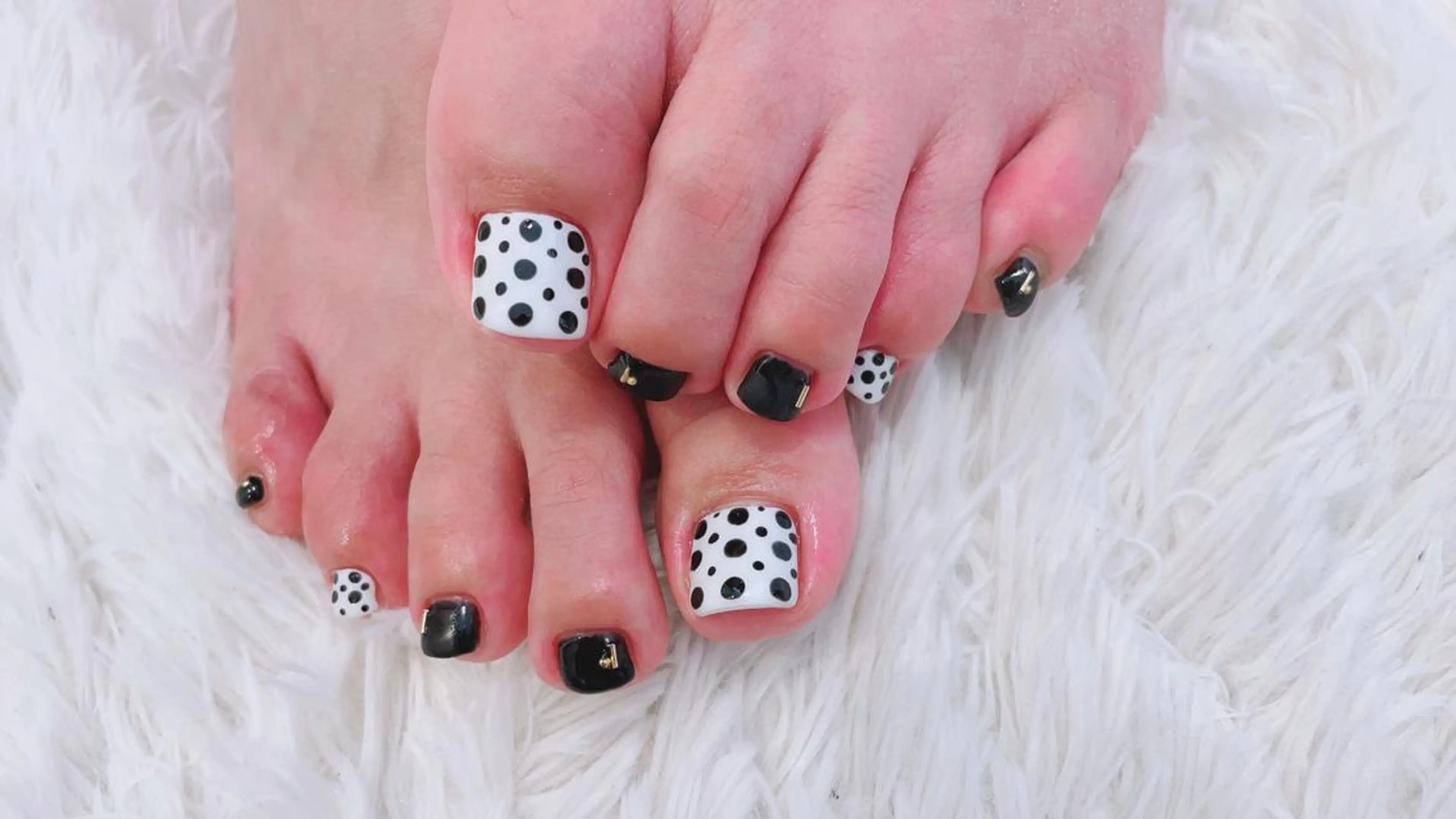 ネイル emi ...の眉毛・アイブロウイメージ