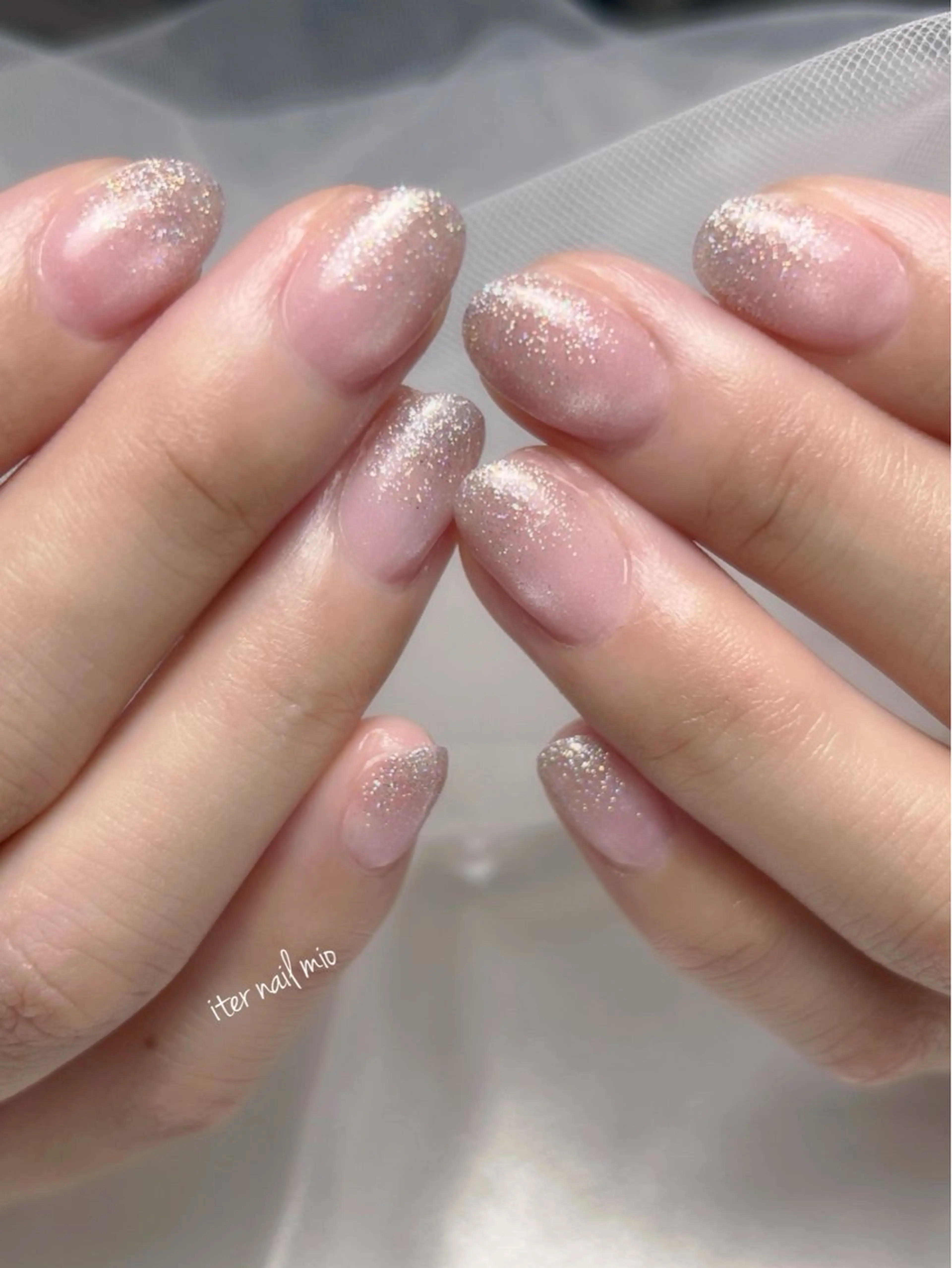 ネイル ラメ(グリッター) ラメグラデーション マグネットネイル オフィスネイル ハンドネイル ITER mioのネイルデザイン