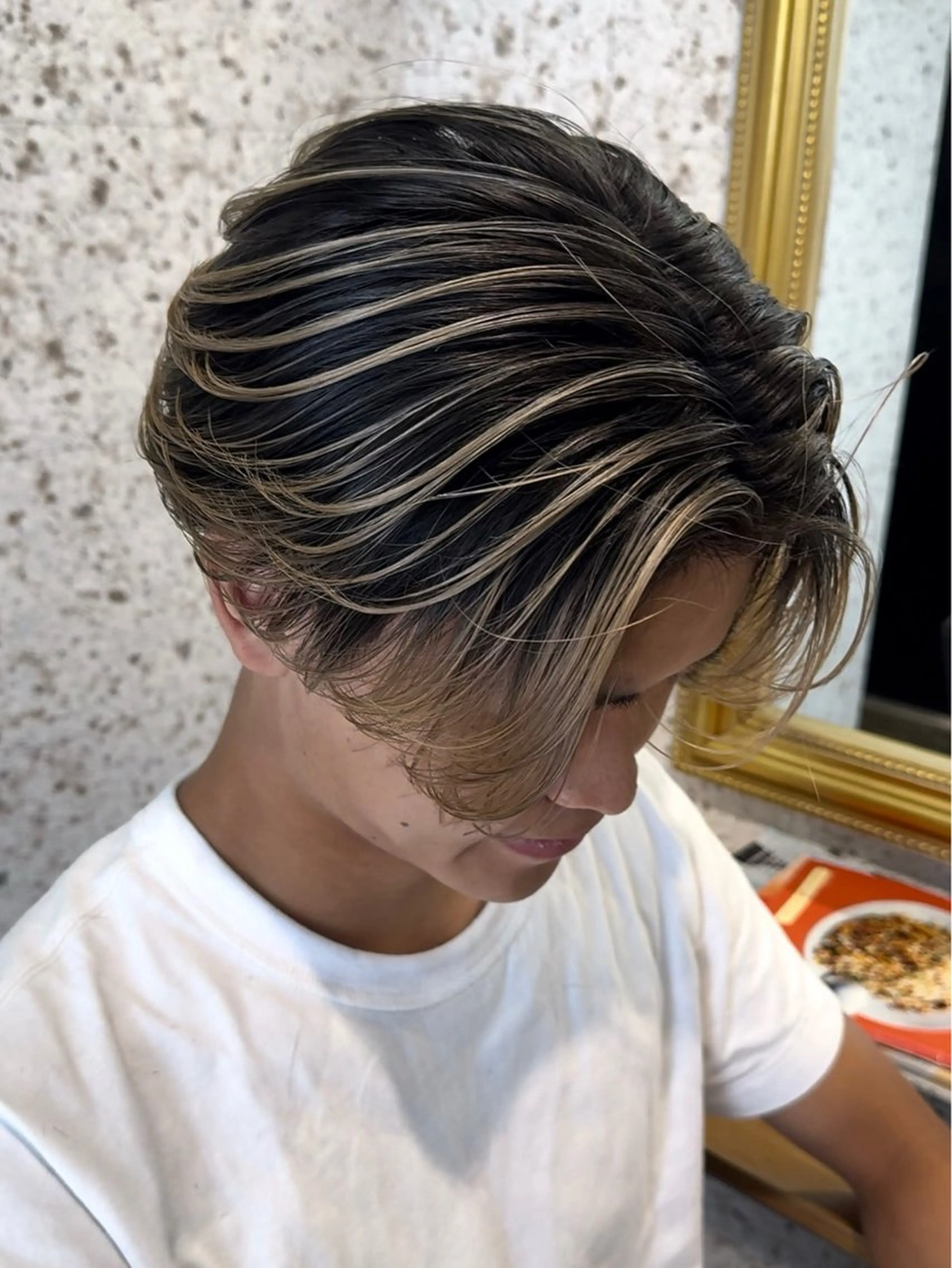 ショート 有人/バレイヤージュ /シャドールーツのヘアスタイル