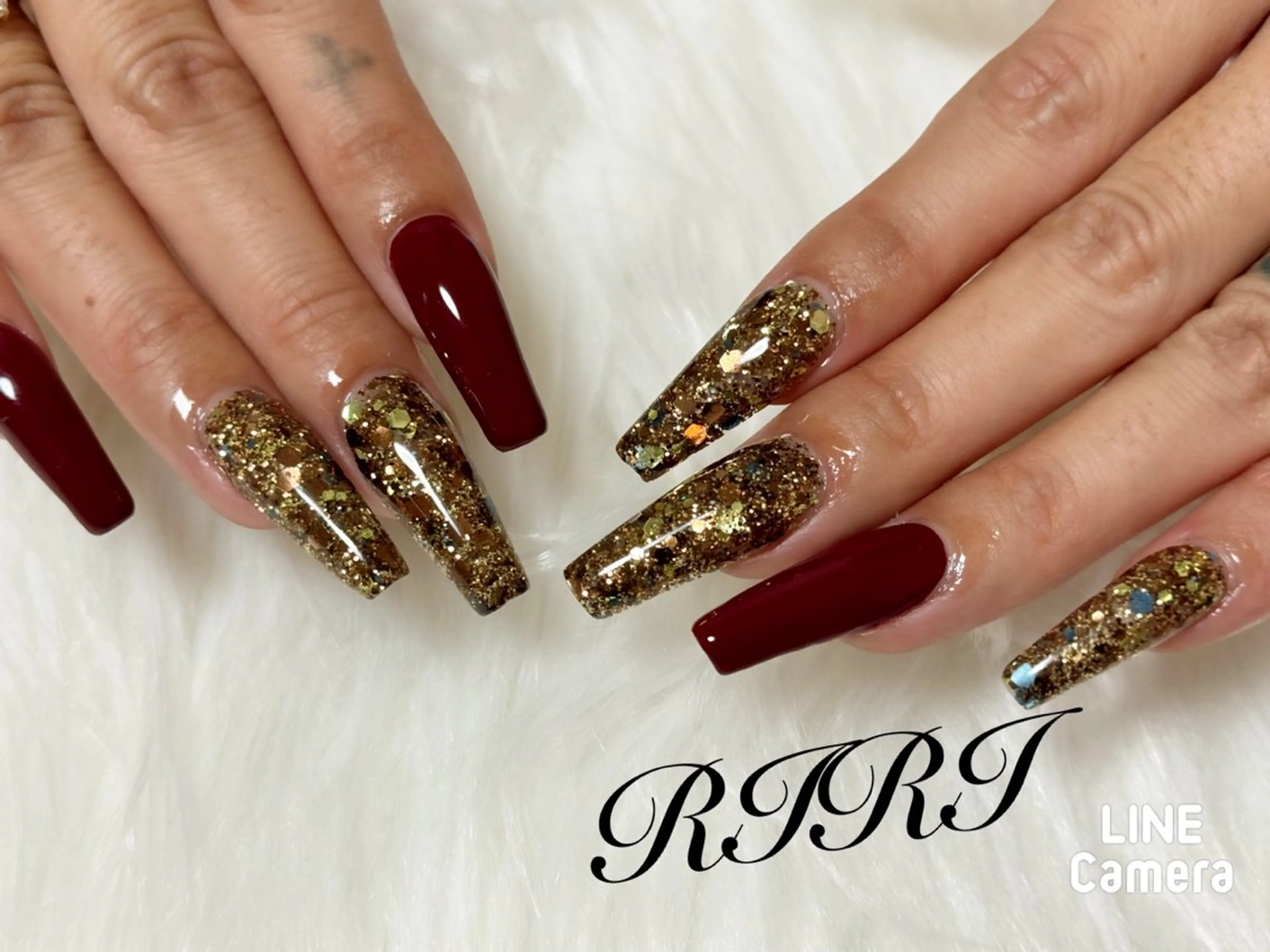 ネイル ボルドー ジェルネイル キラキラネイル 韓国ネイル ラメ(グリッター) riri オーナーのネイルデザイン