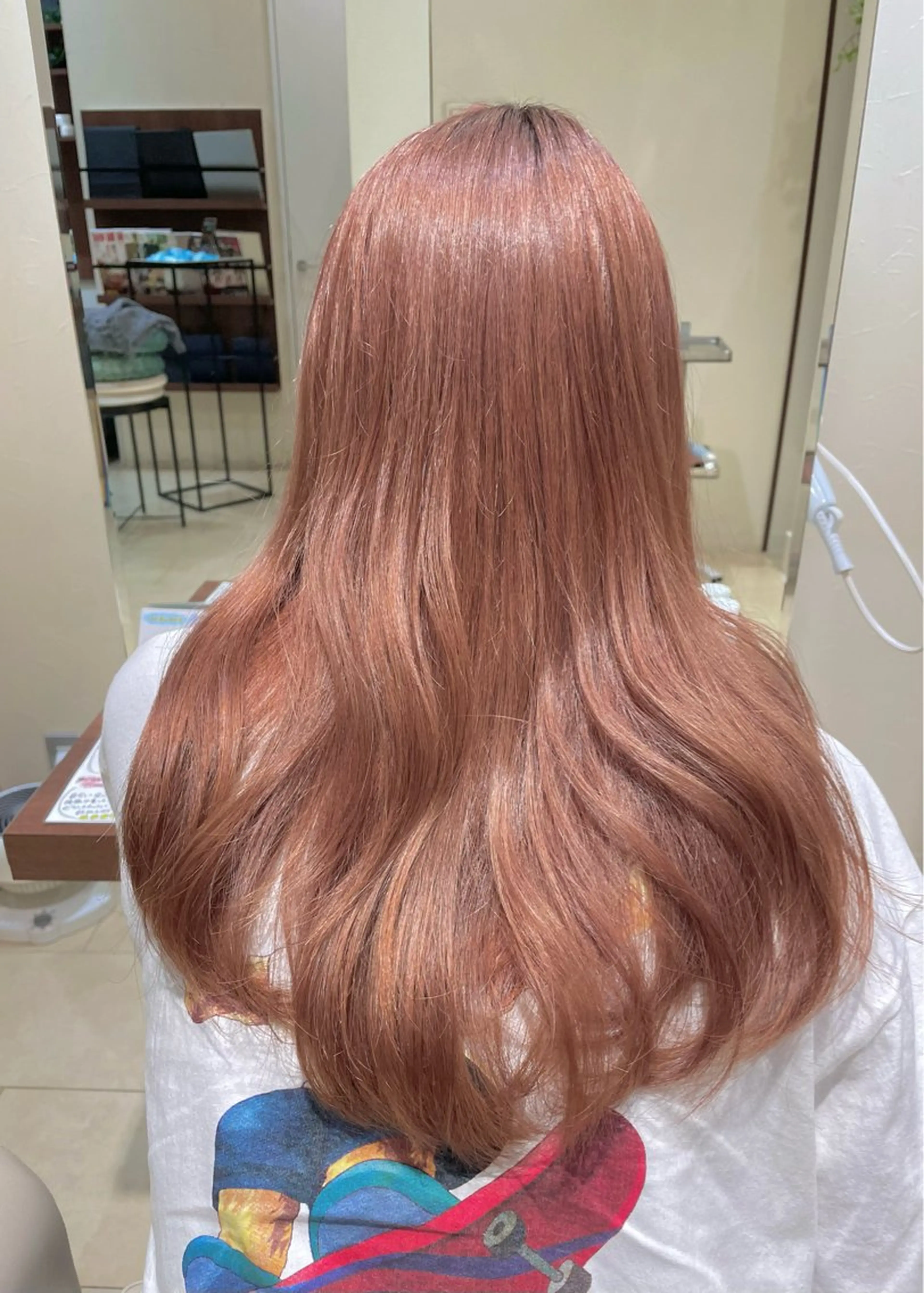 ロング カラー ベージュカラー ブリーチ ピンクカラー ピンクベージュ トリートメント ヘアカラー トリートメント 森 邑奈のヘアスタイル