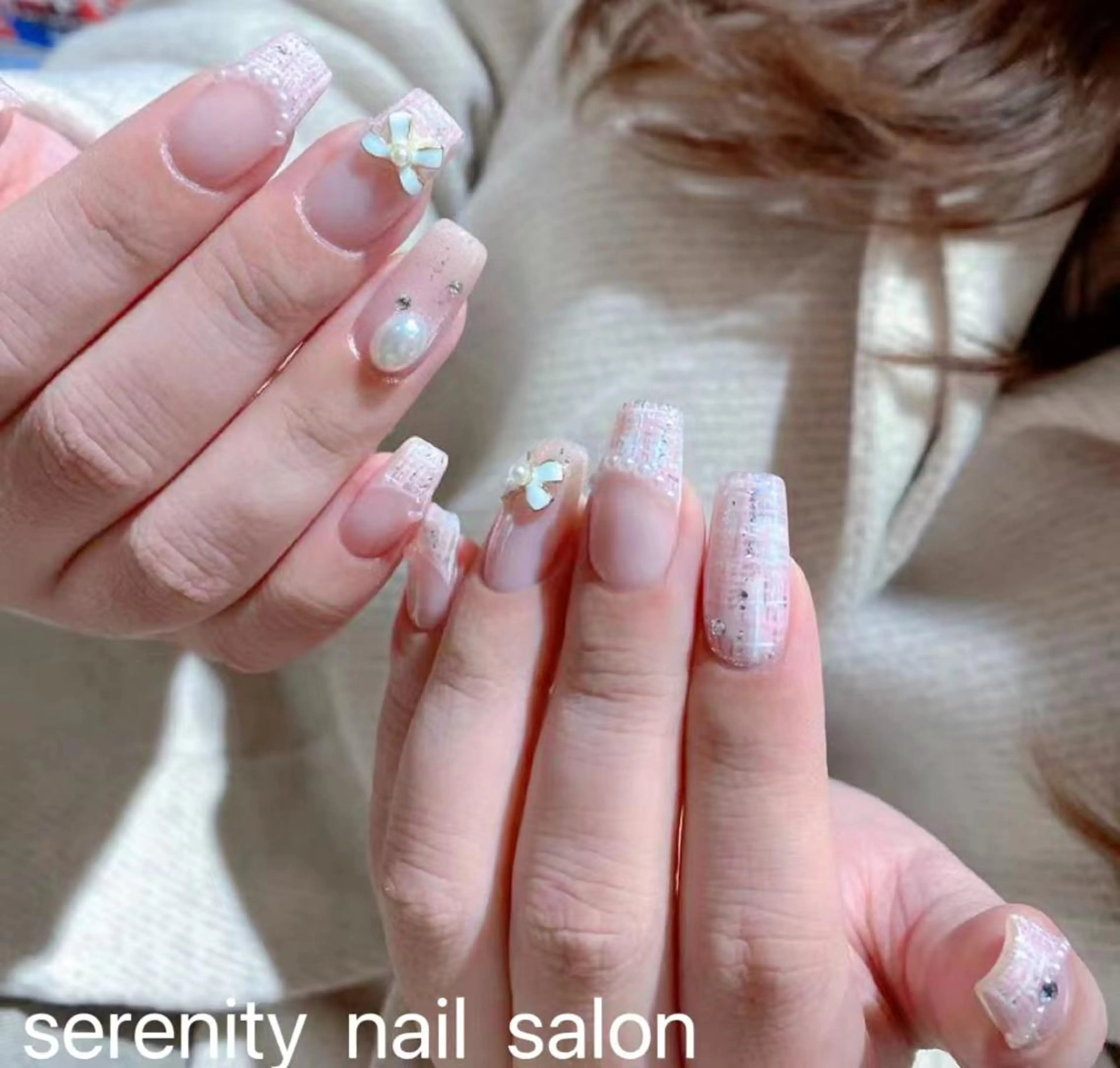 ネイル ハンドネイル ハンドケア ✨Serenity Nail salonのネイルデザイン