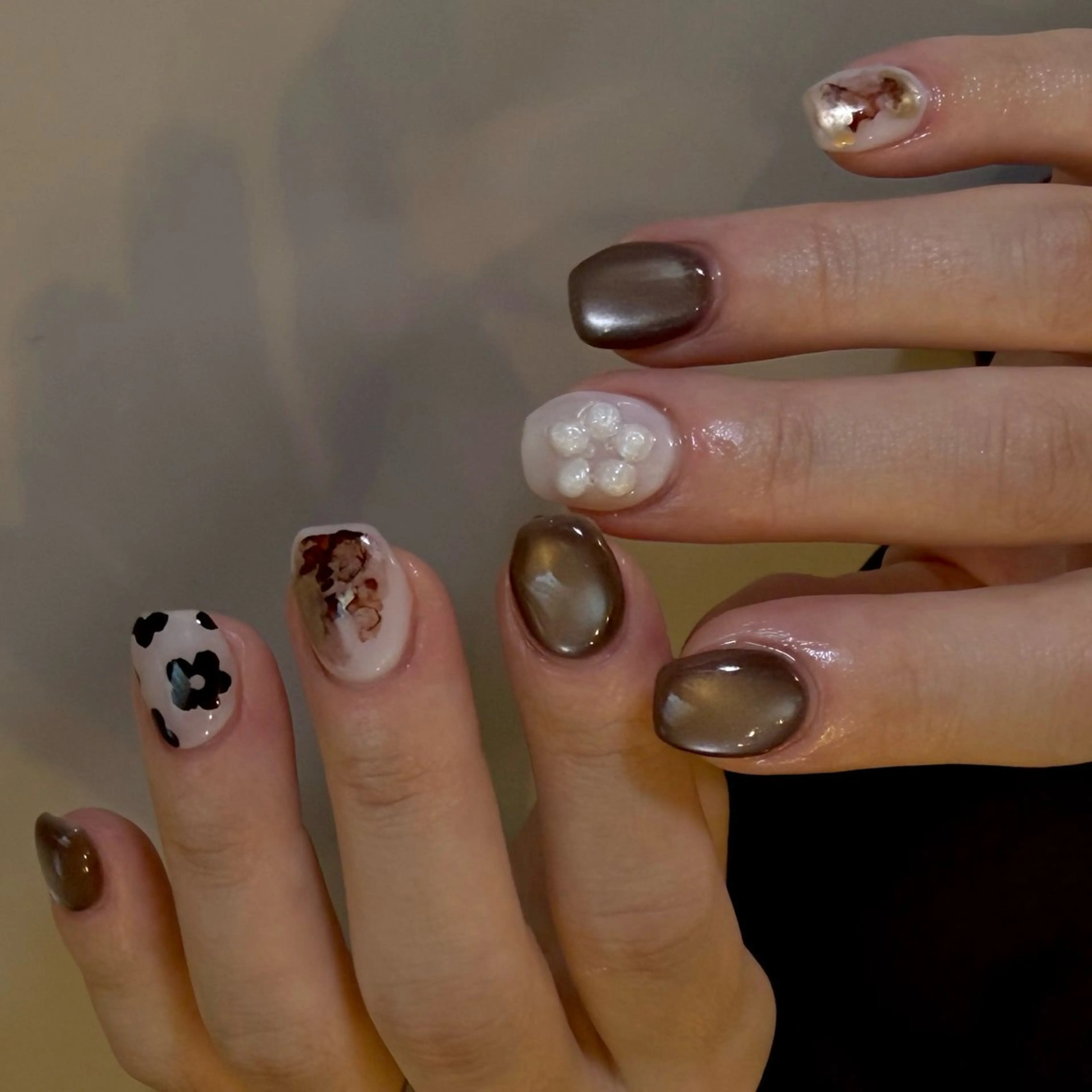 ネイル 持ち込み ハンドネイル Nail Room uimのネイルデザイン