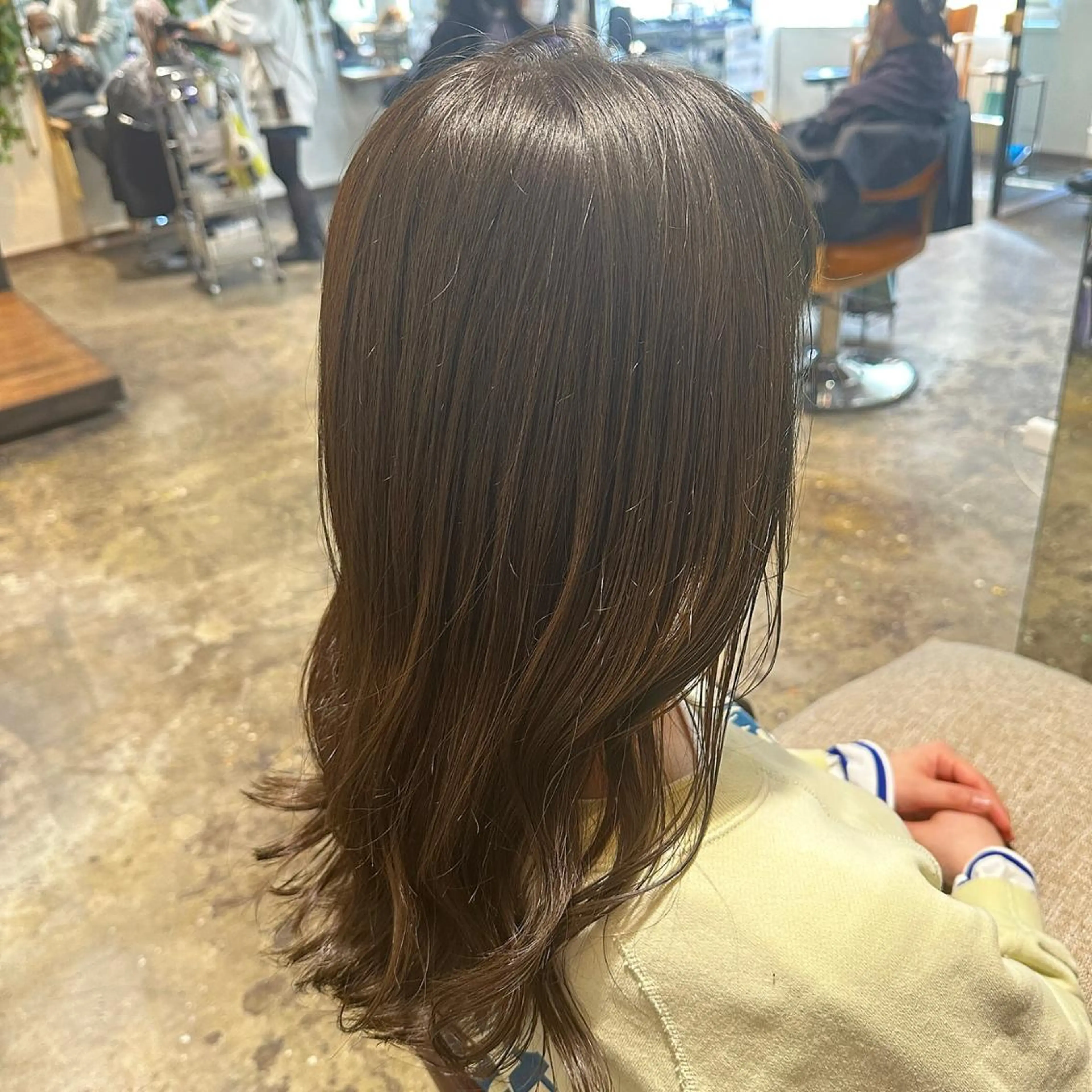 セミロング カラー ヘアアレンジ グレージュ 🇰🇷韓国ｽﾀｲﾙ ﾚｲﾔｰ/ayanaのヘアスタイル