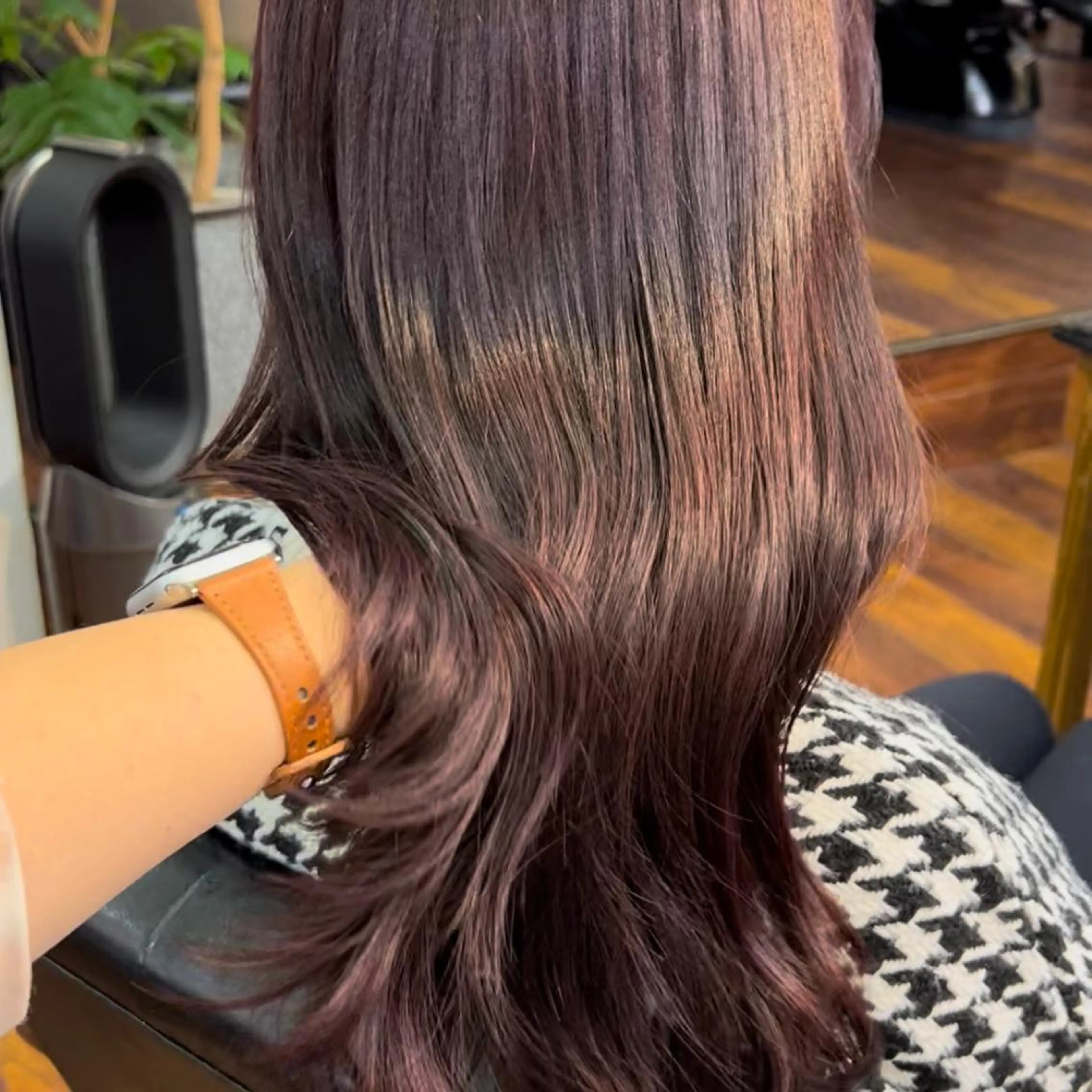 ロング カラー トリートメント 韓国ヘア /男女☘️ 細江 美紅のヘアスタイル