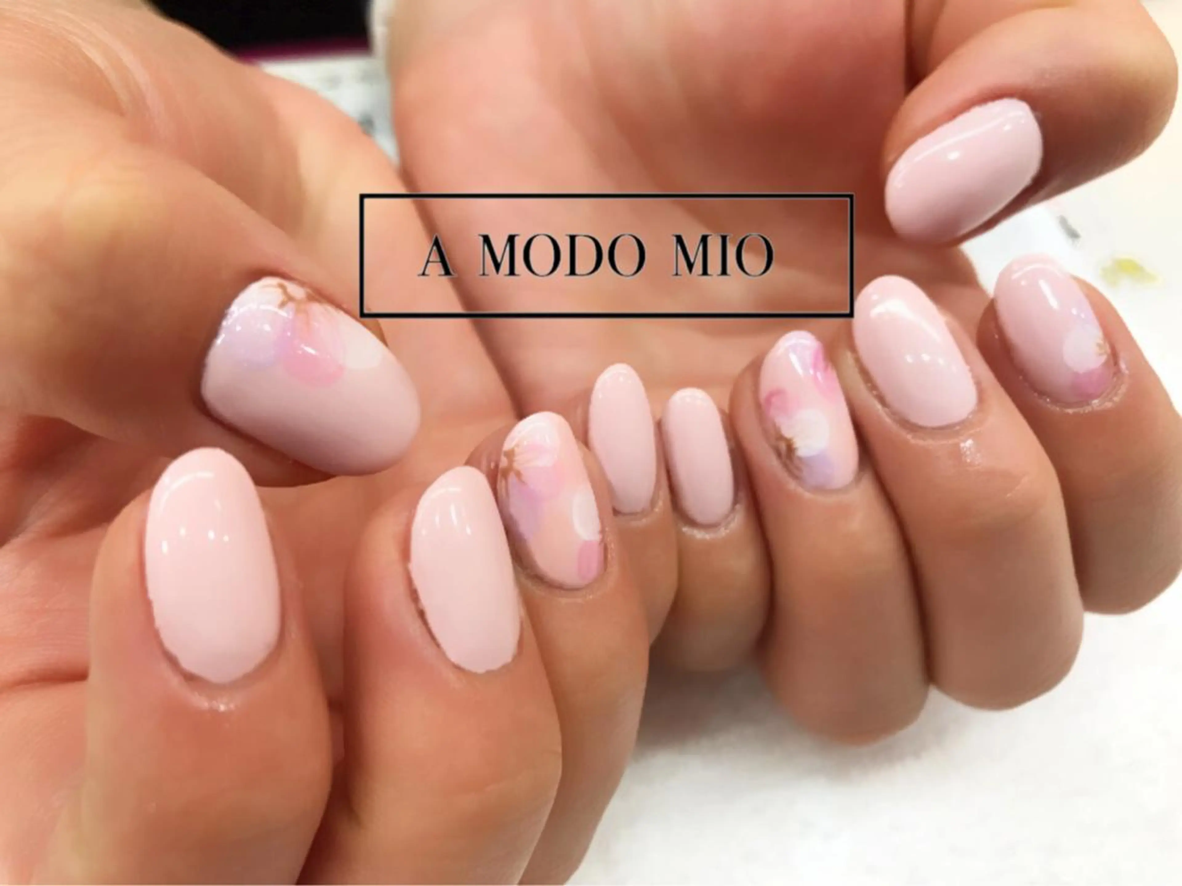 ネイル A MODO MIOのネイルデザイン