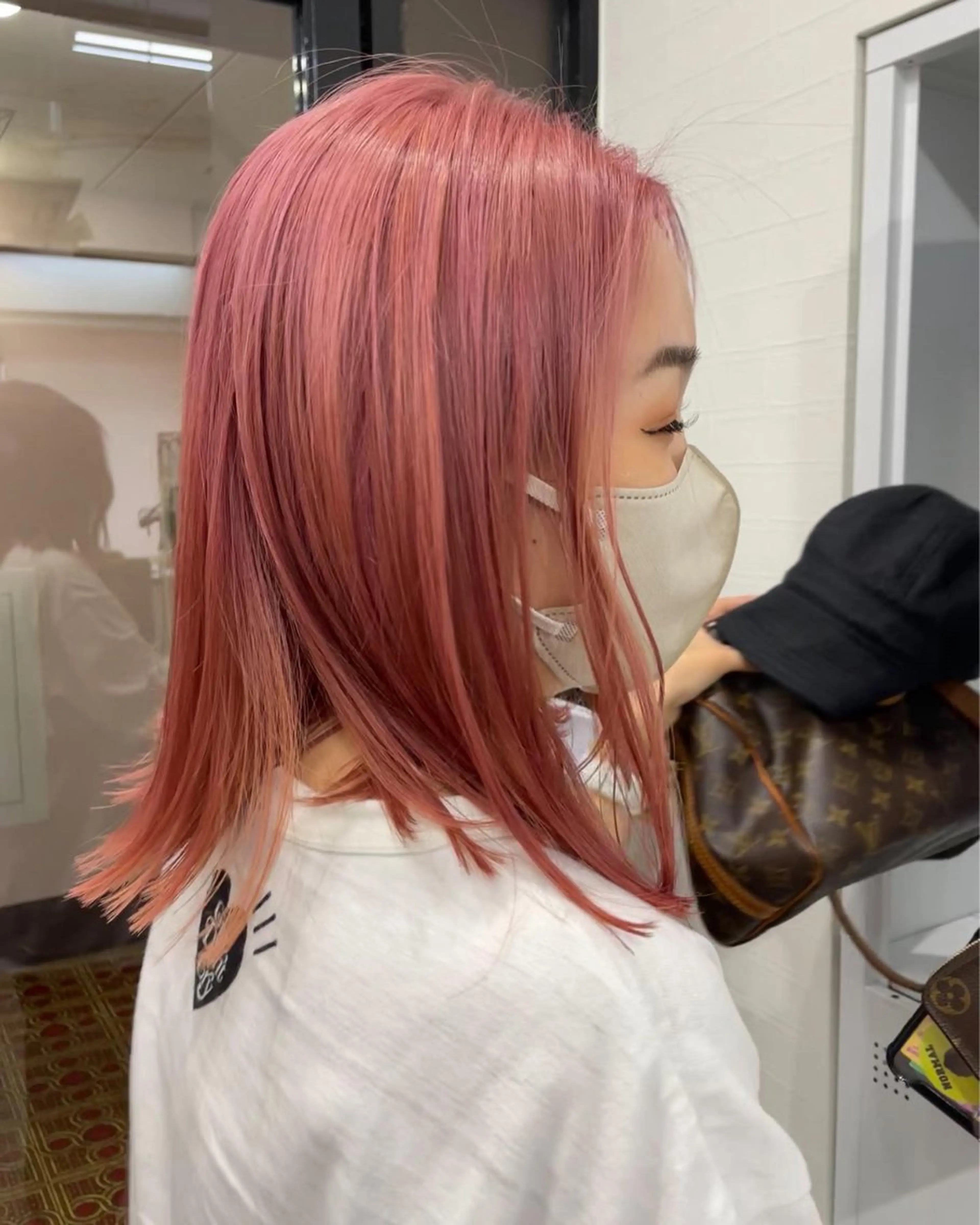 ミディアム カラー Yui. レイヤー/パーマのヘアスタイル