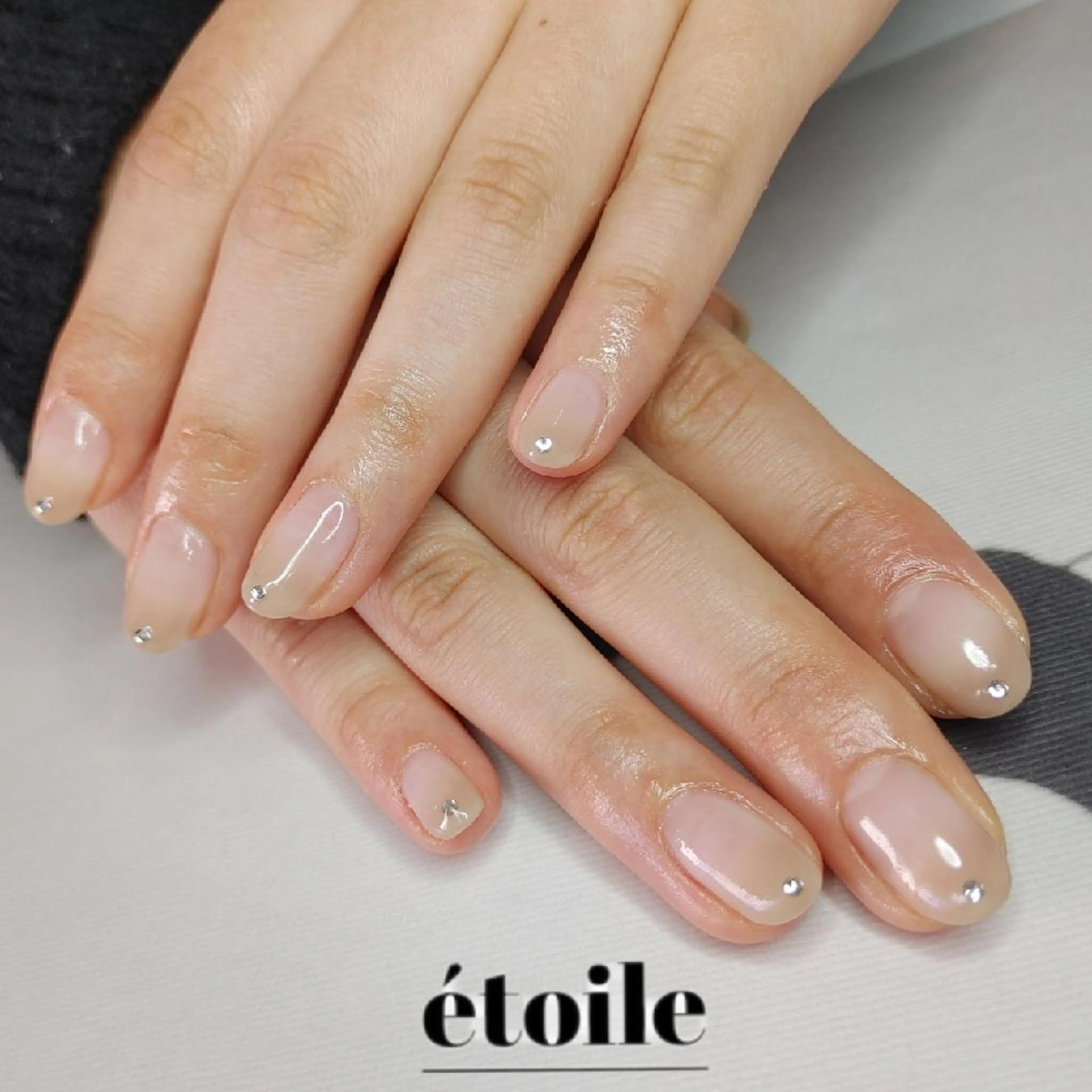 ネイル シンプルネイル ハンドネイル ハンドケア étoile(エトワール)所属・山田 可愛のネイルデザイン