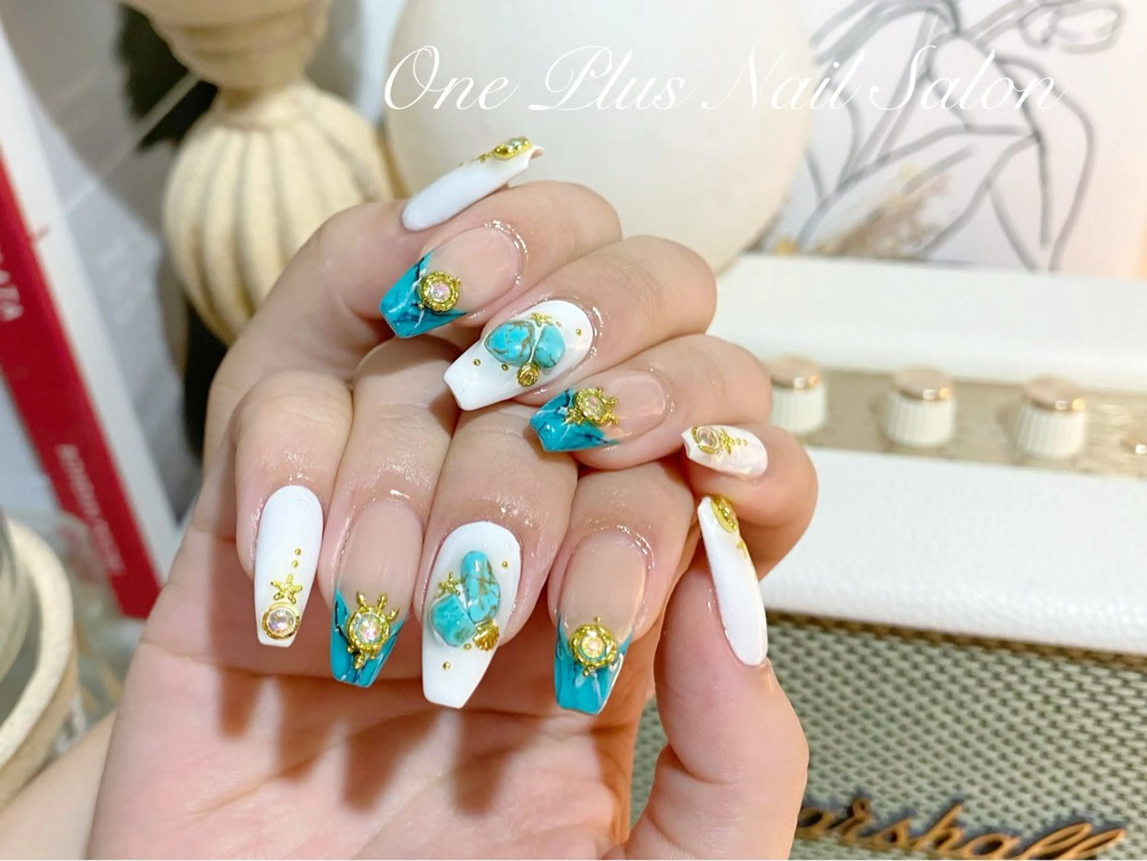 ネイル One Plus Nail Salonのネイルデザイン