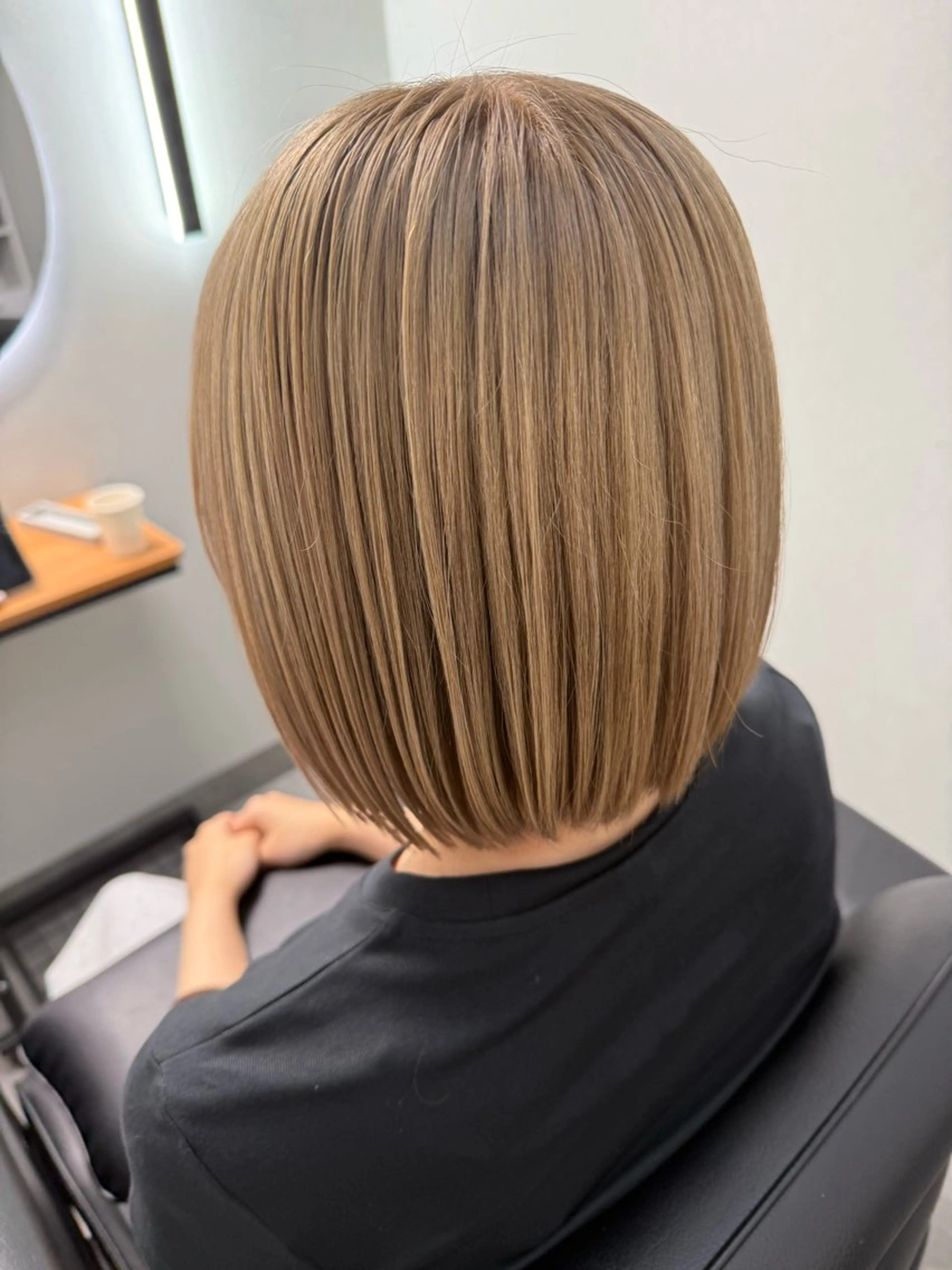 ミディアム 高橋 葵のヘアスタイル