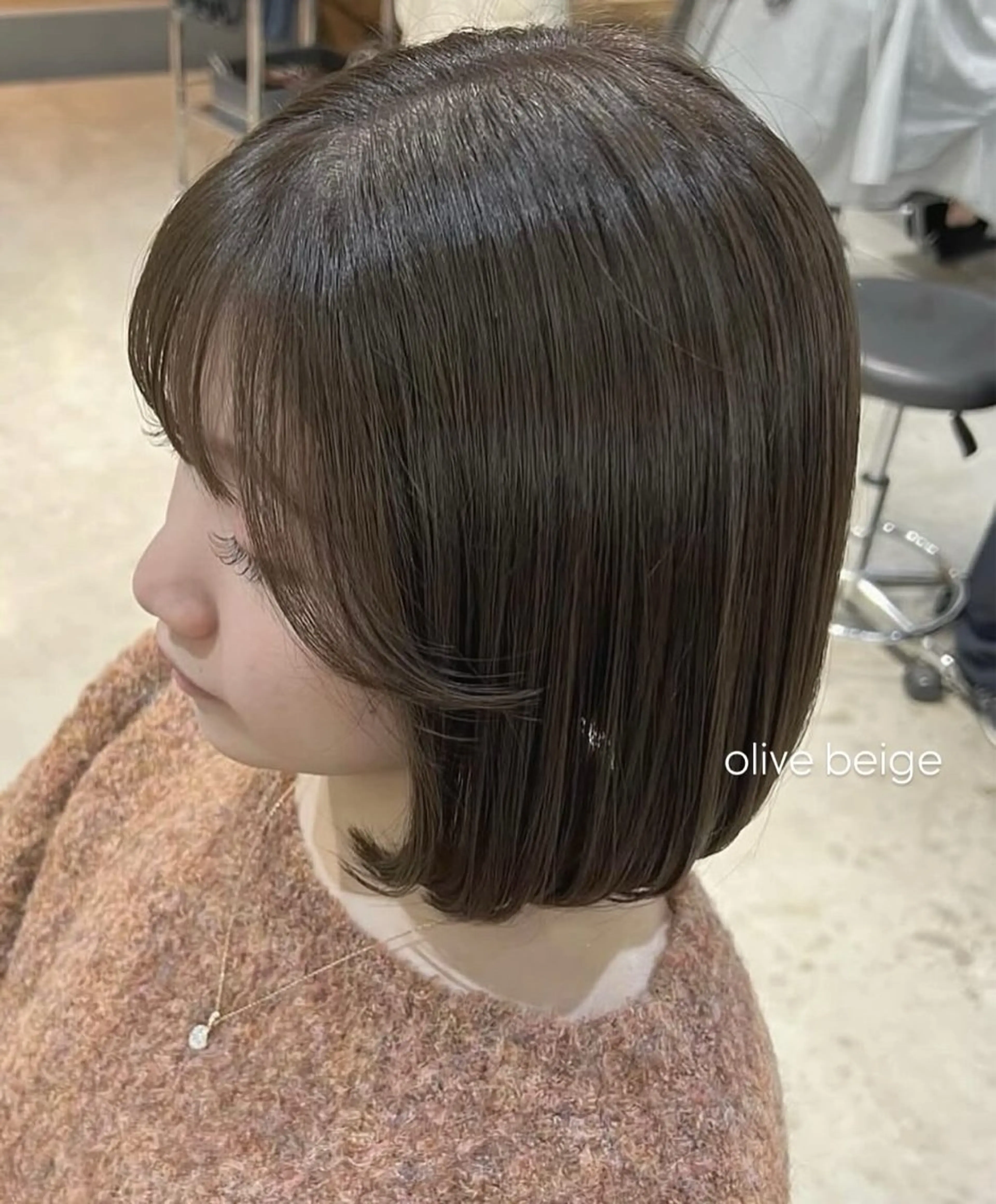 ミディアム カラー akane/ボブ /ブラウンベージュのヘアスタイル