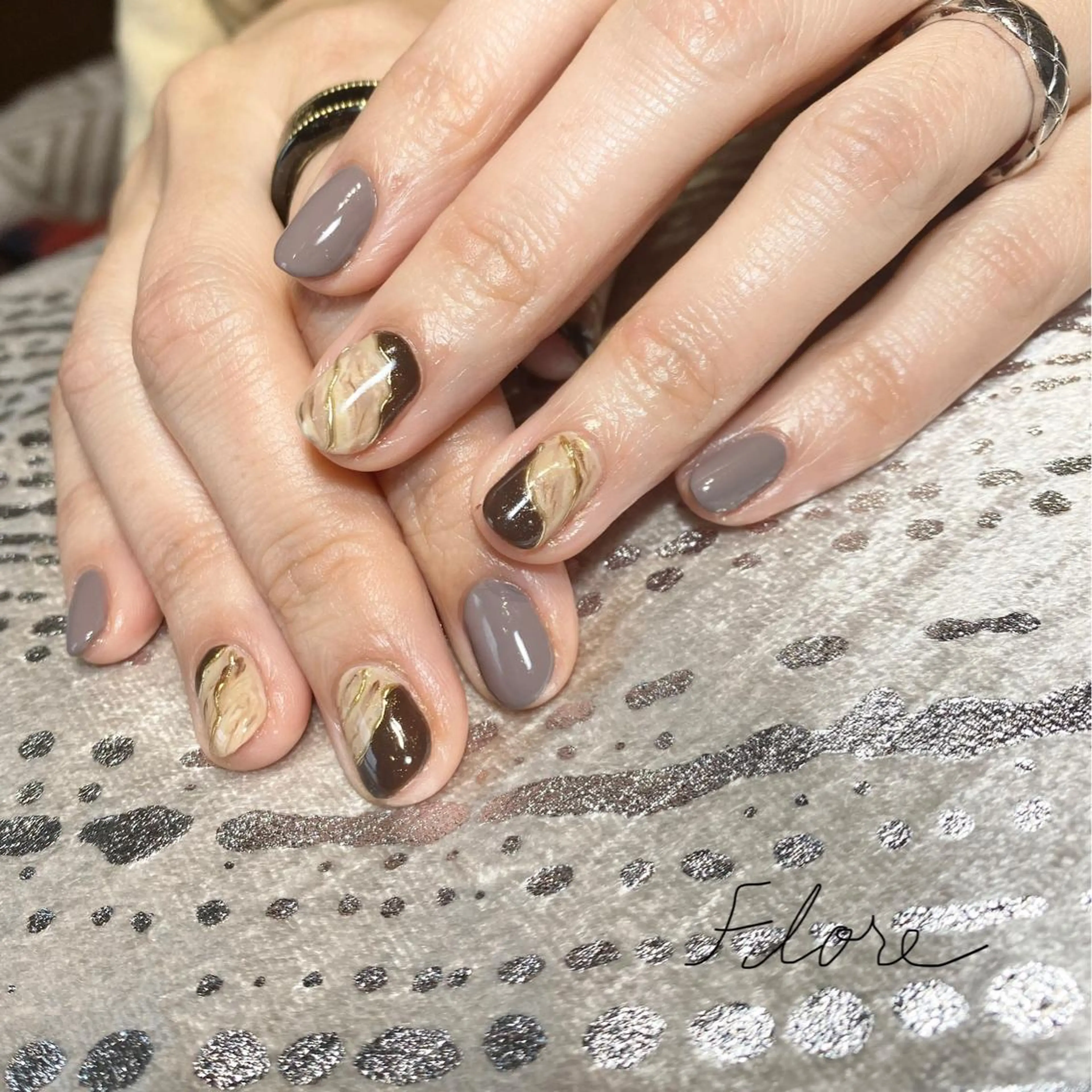 ネイル Flore (フロール)の眉毛・アイブロウイメージ