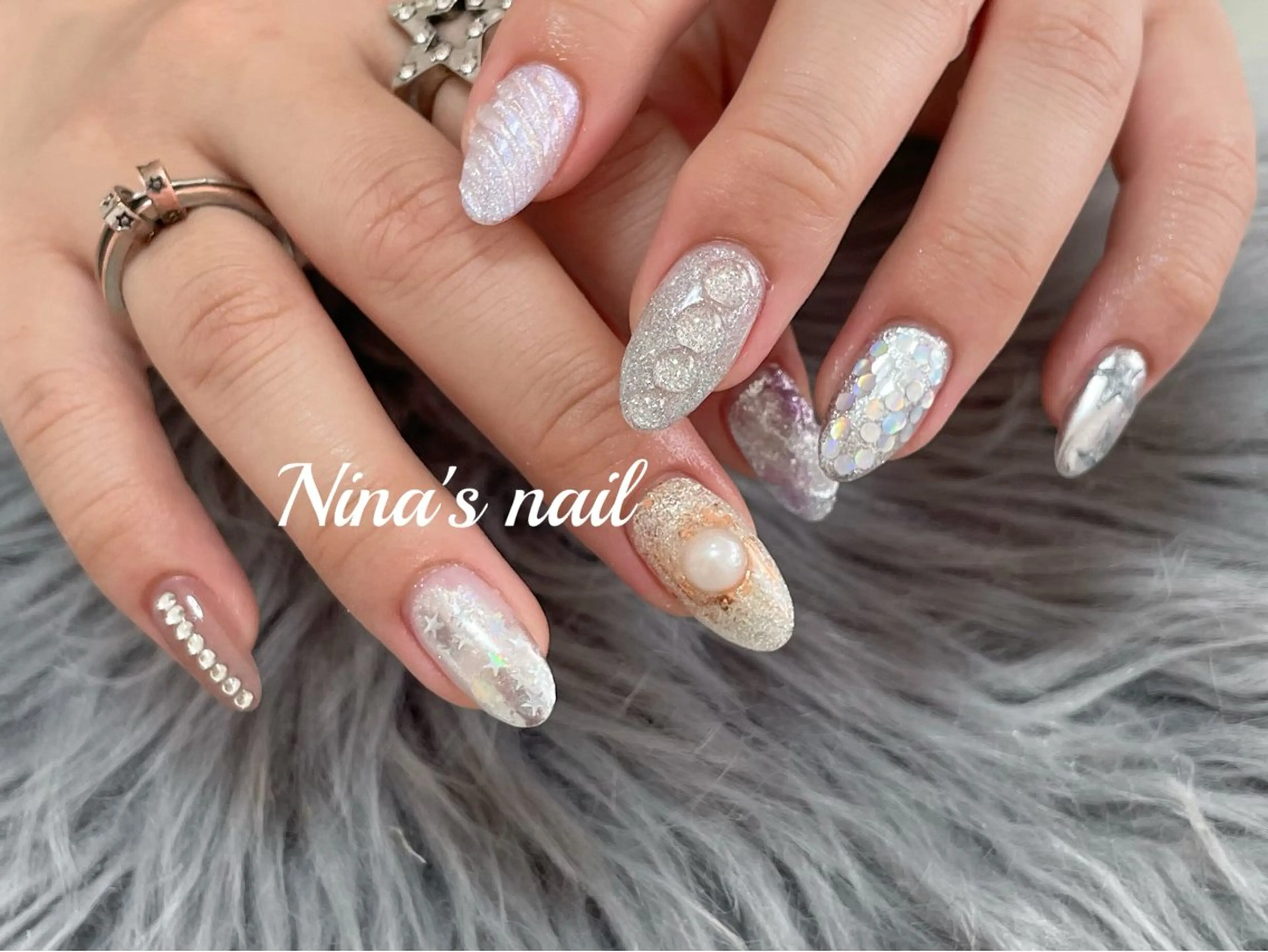 ネイル アートネイル キラキラネイル ハンドネイル Nina's nailのネイルデザイン