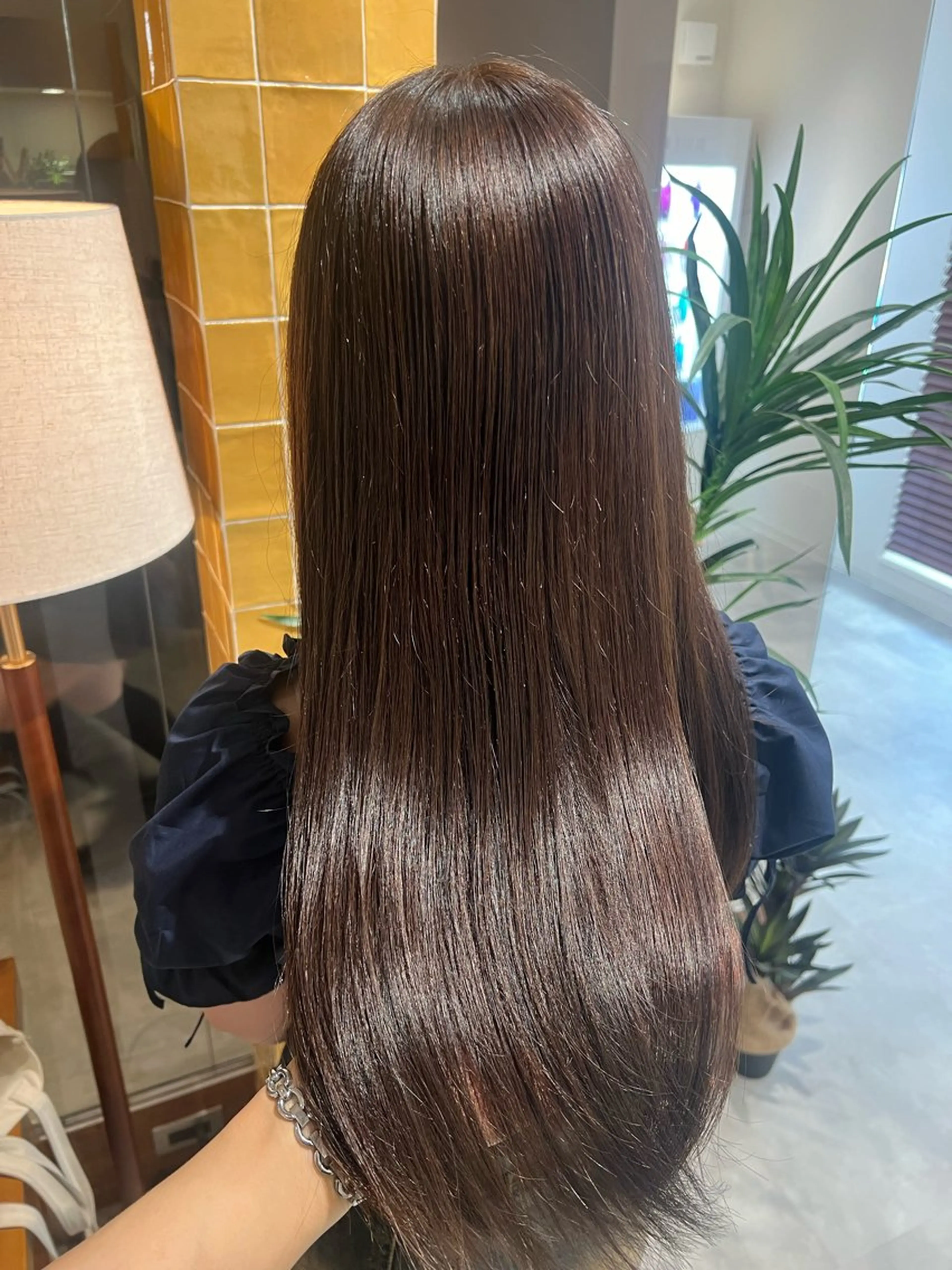 ロング アッシュ アッシュブラウン ヘアカラー トリートメント 艶髪/透明感 レイヤー YUKIのヘアスタイル