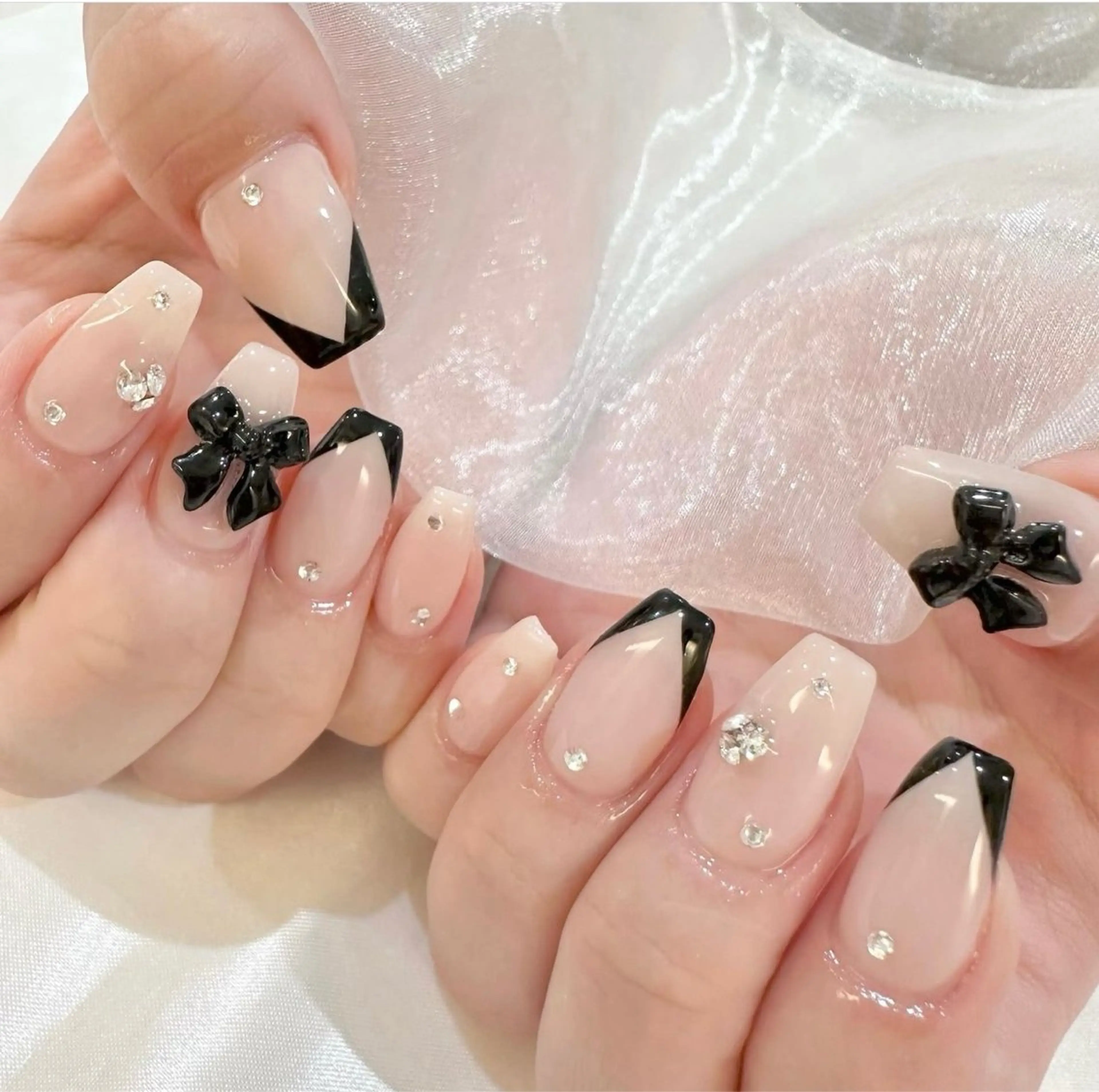 ネイル Miouミオン ネイルサロンのネイルデザイン