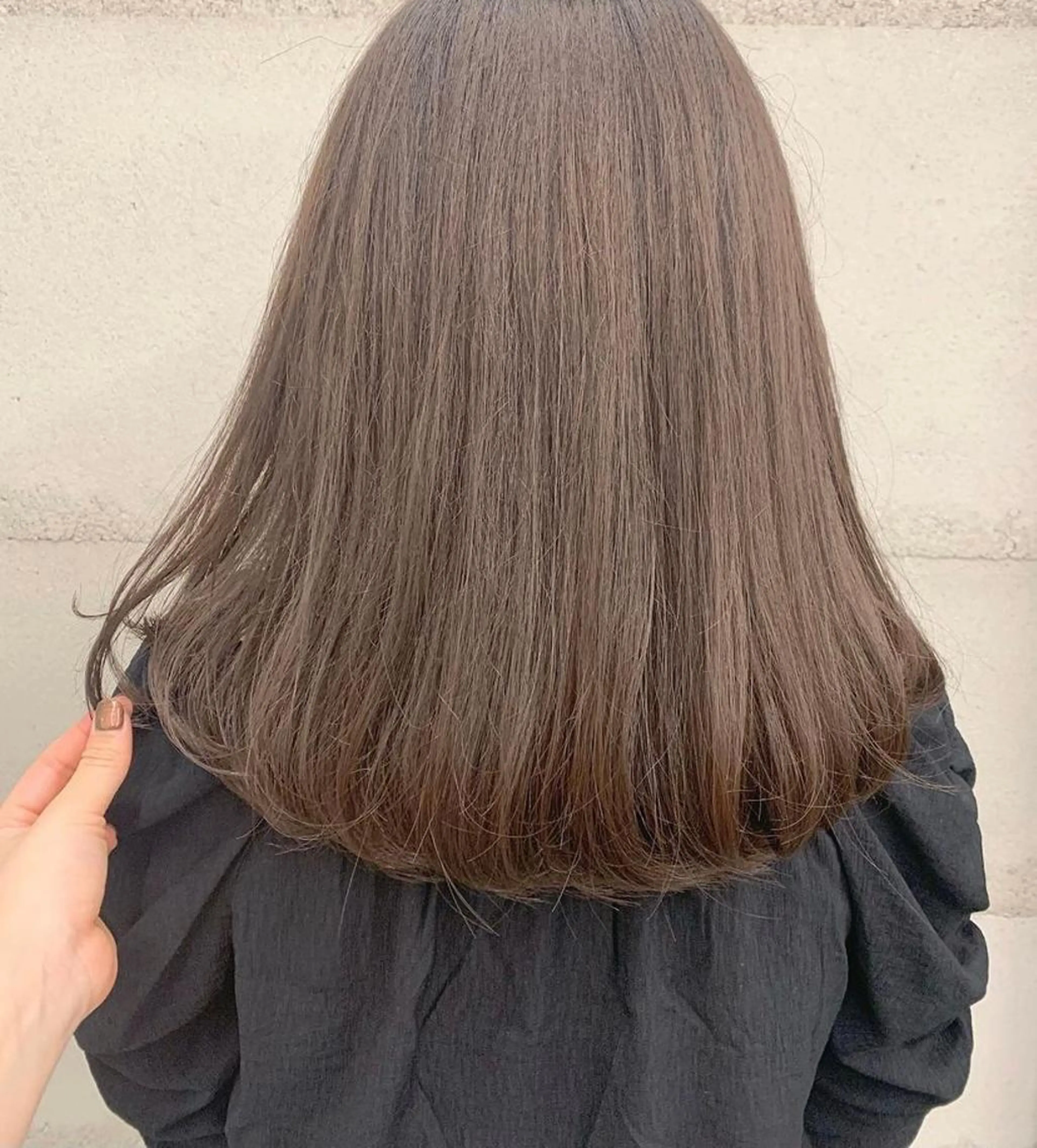 ミディアム カラー 透明感/オリーブ/ グレージュ/YUKAのヘアスタイル