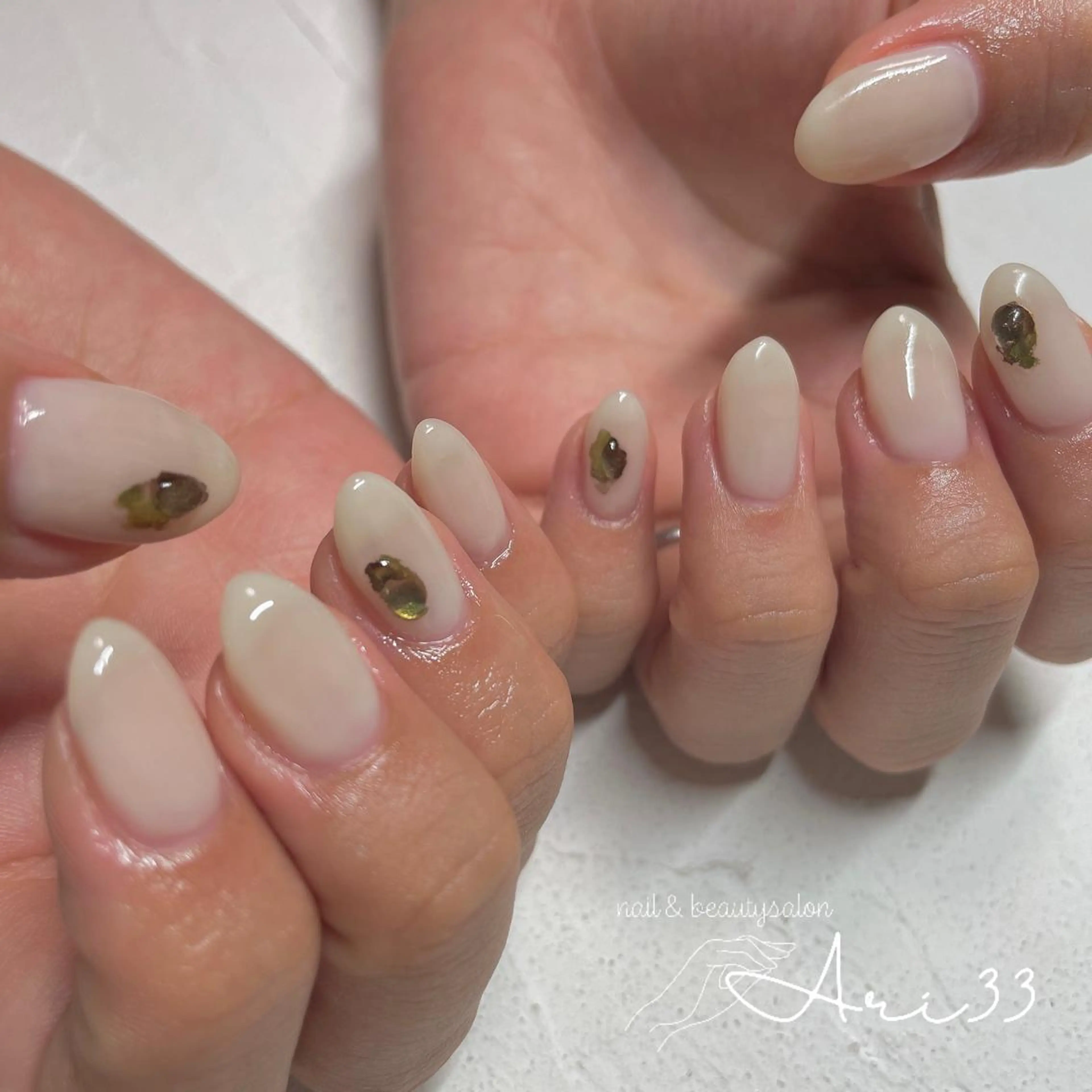 ネイル アートネイル ぷっくりネイル ハンドネイル プライベートサロン Ari33nailのネイルデザイン