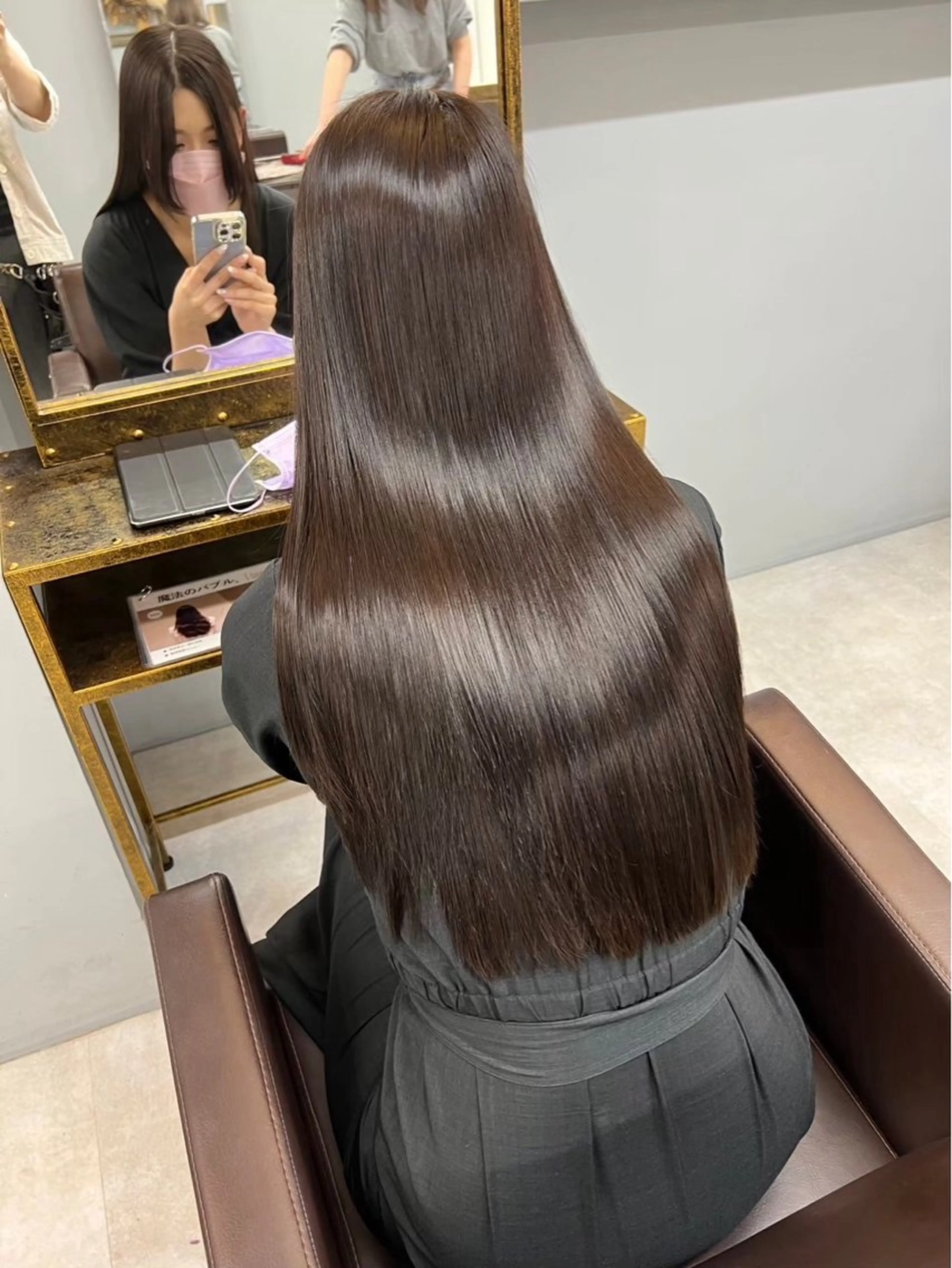 ロング 佐藤 菜穂のヘアスタイル