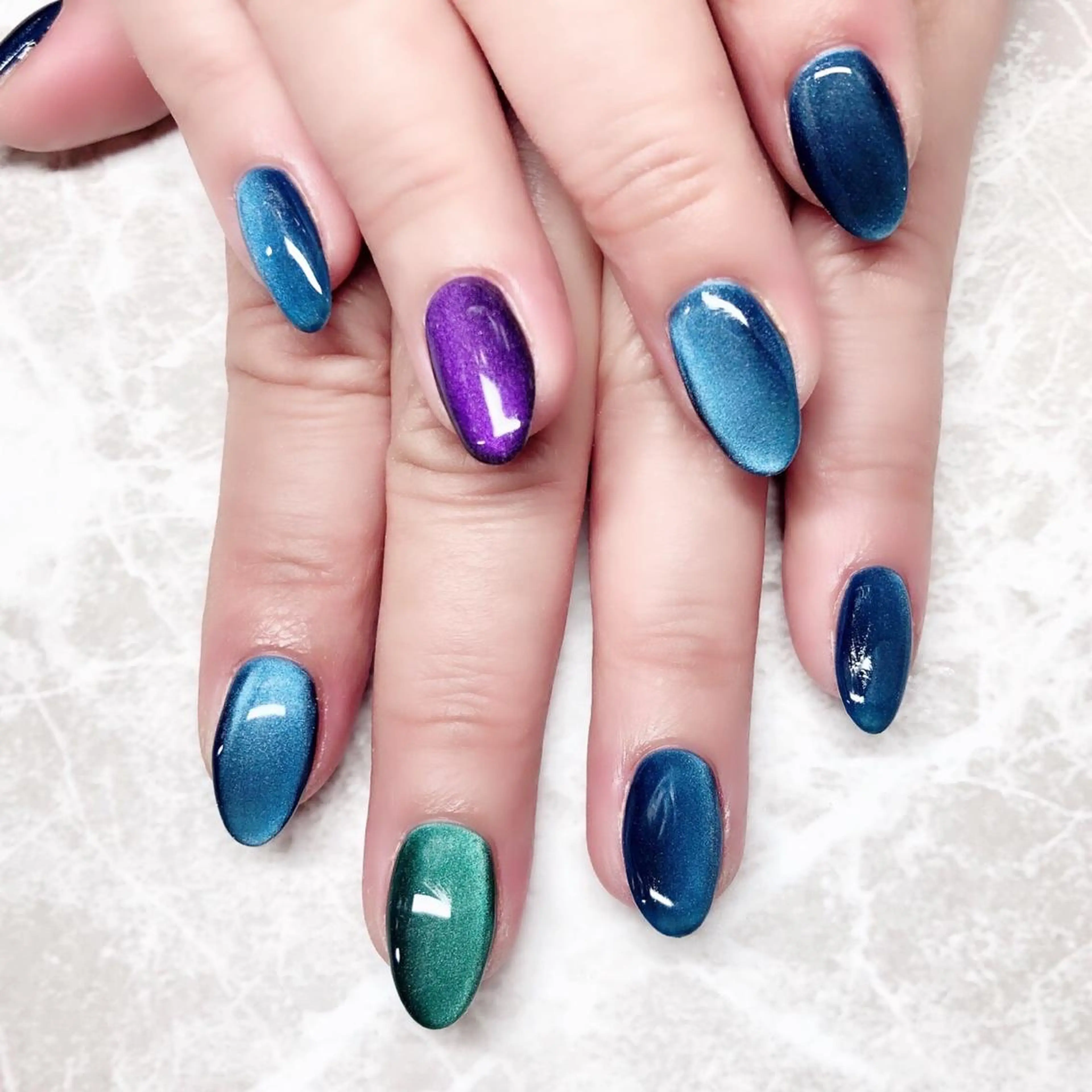 ネイル ハンドネイル マジック ミラーのネイルデザイン