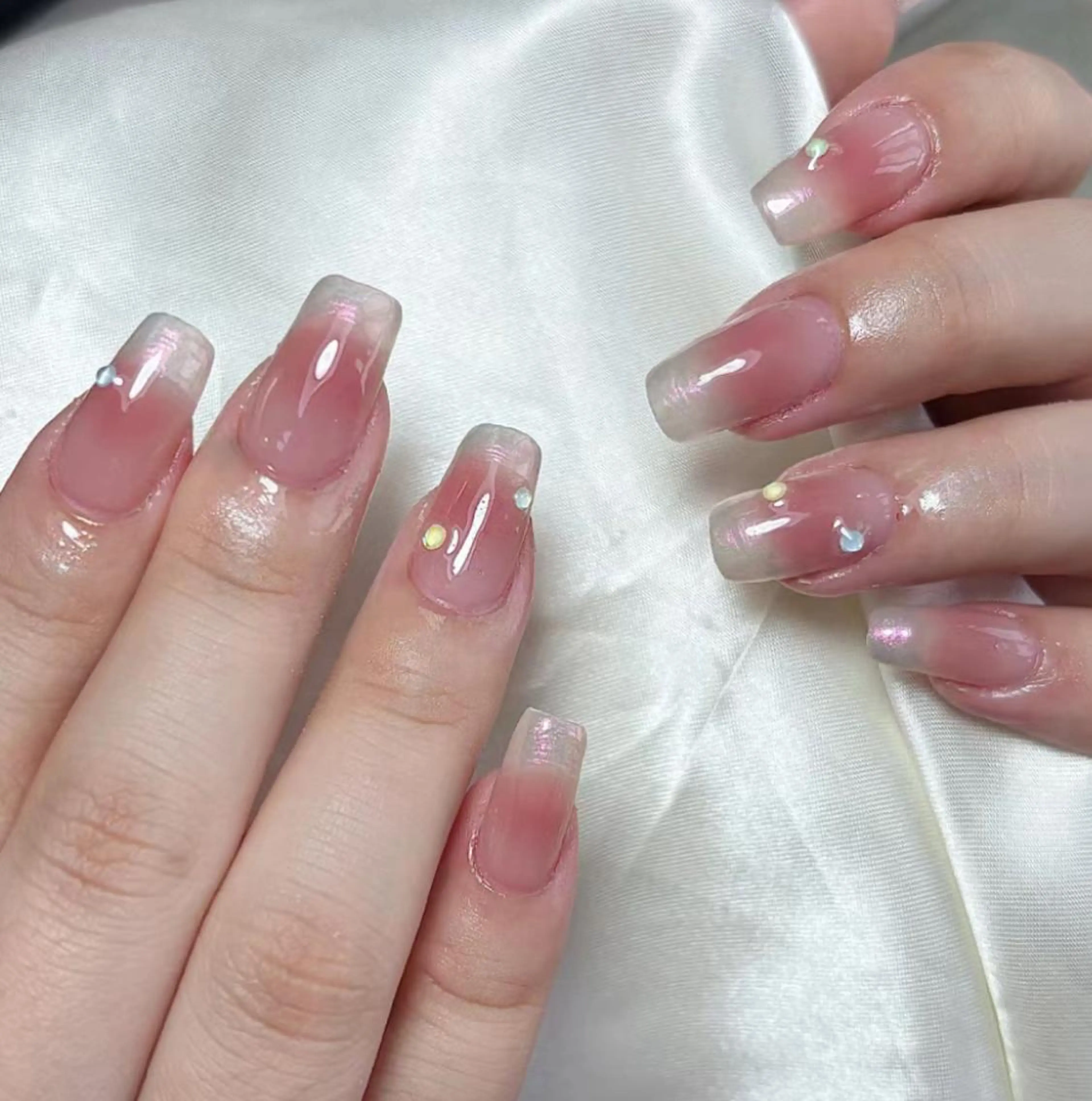 ネイル RAFFINE haru🦋🩵のネイルデザイン