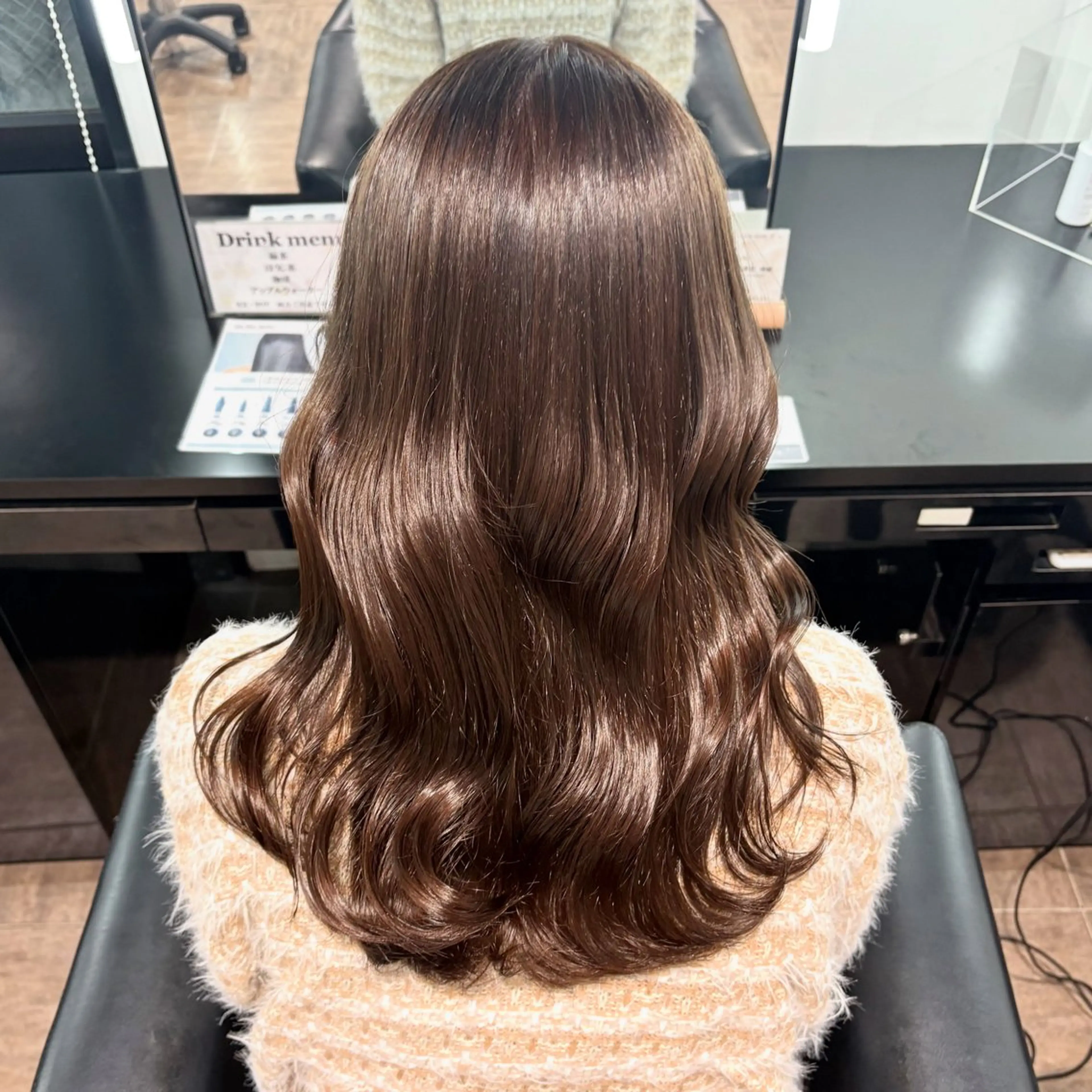 ロング カラー ベージュカラー ブリーチ ダブルカラー モカベージュ ブリーチなしカラー カット ヘアカラー トリートメント 🖤大人可愛い⌇ 𝐑 𝐈 𝐎🖤のヘアスタイル