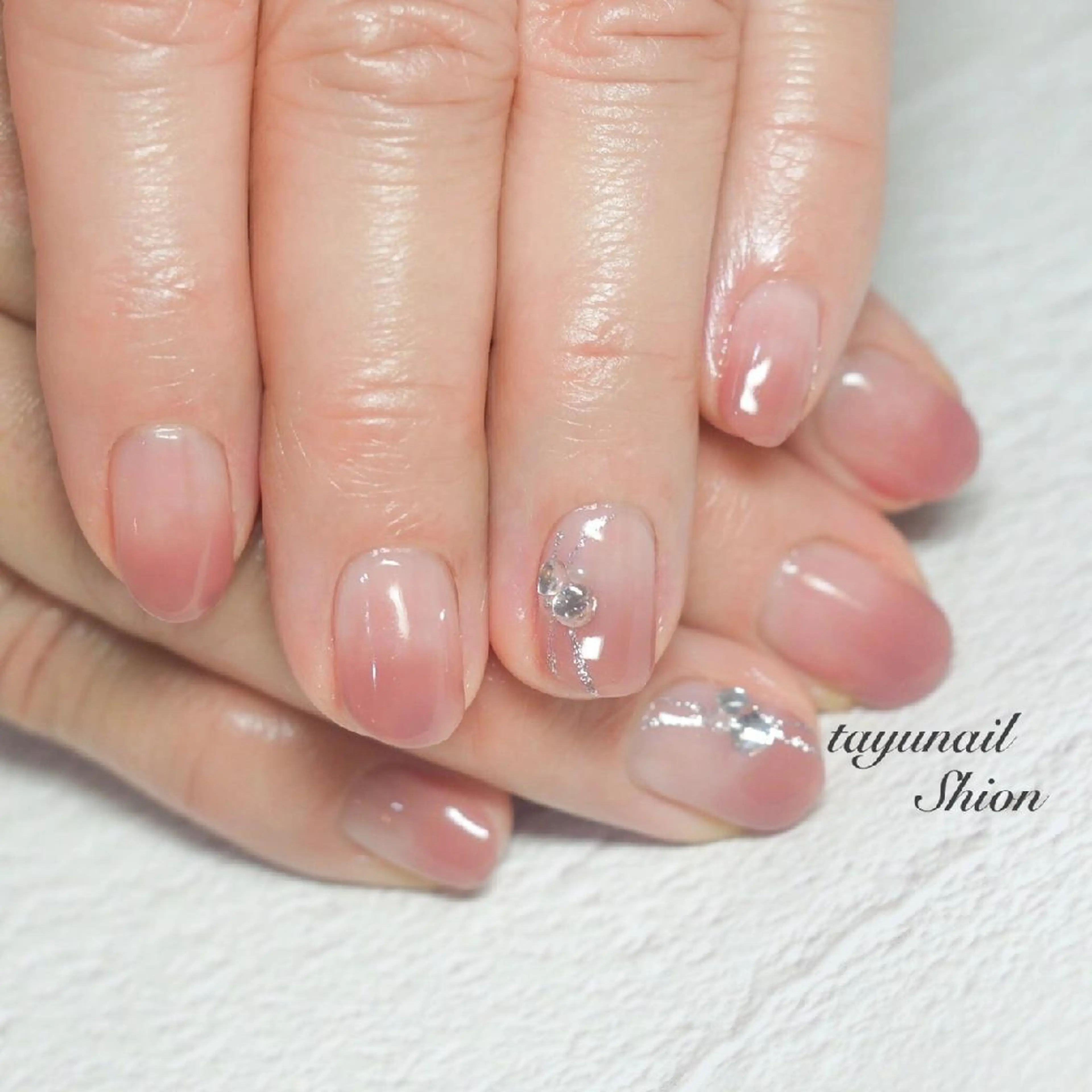 ネイル アートネイル ブルー ジェルネイル グラデーション パラジェル ネイルサロン 【たゆnail】のネイルデザイン