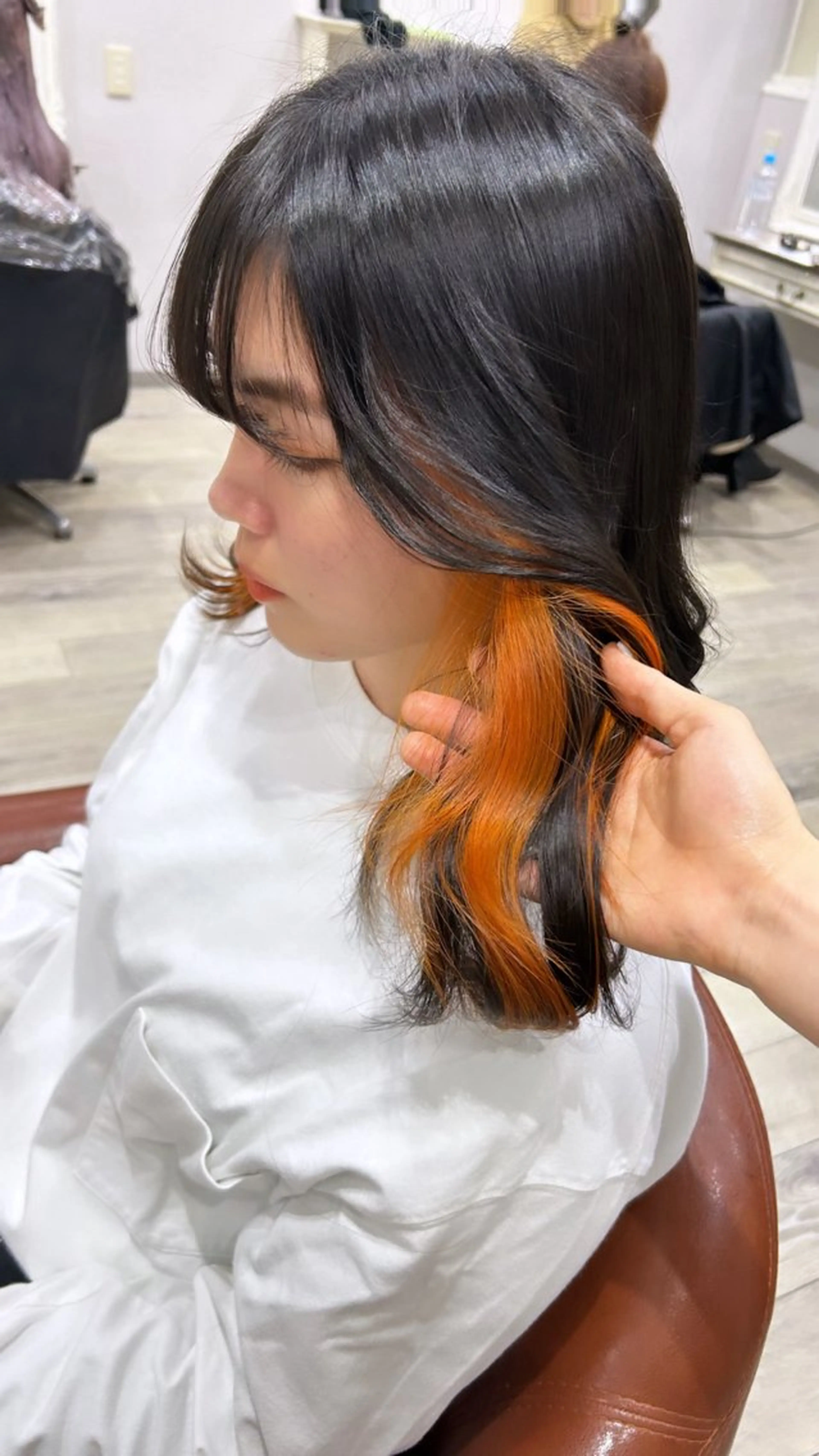 セミロング ヘアカラー りん🌷︎名古屋 ブリーチカラーのヘアスタイル