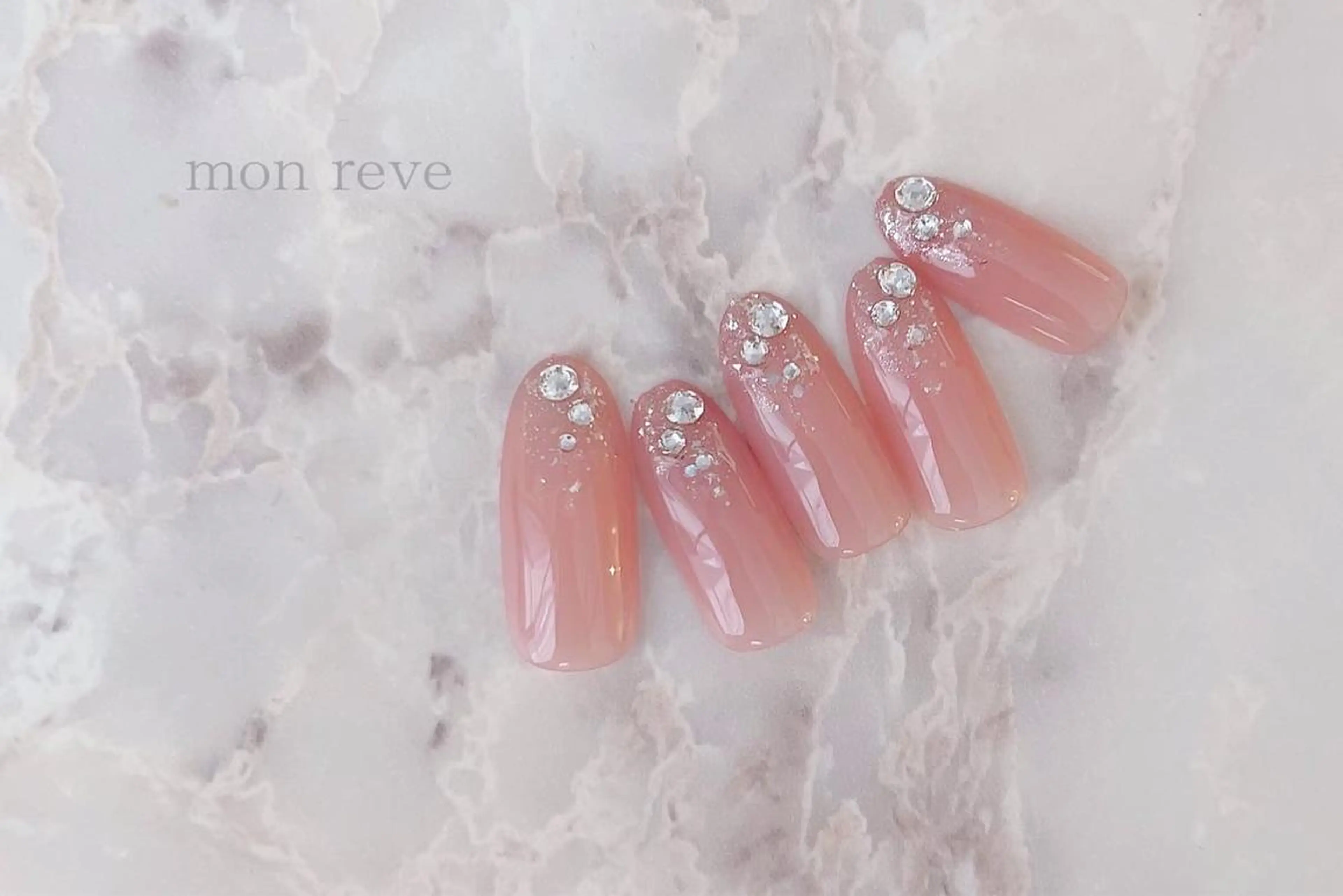 ネイル mon reve所属・mon reveのネイルデザイン